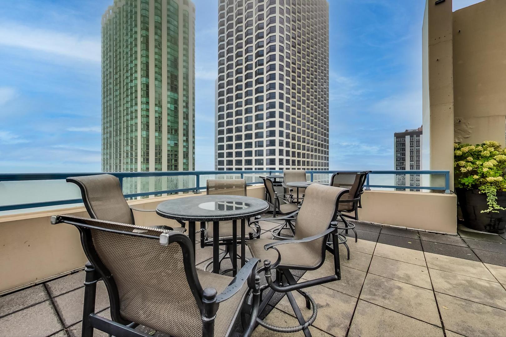 201 N Westshore Drive Unit: 1802