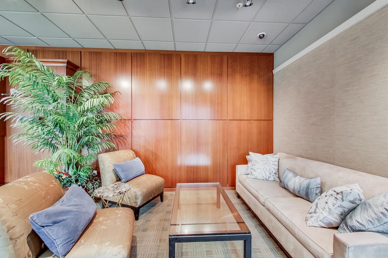201 N Westshore Drive Unit: 1802