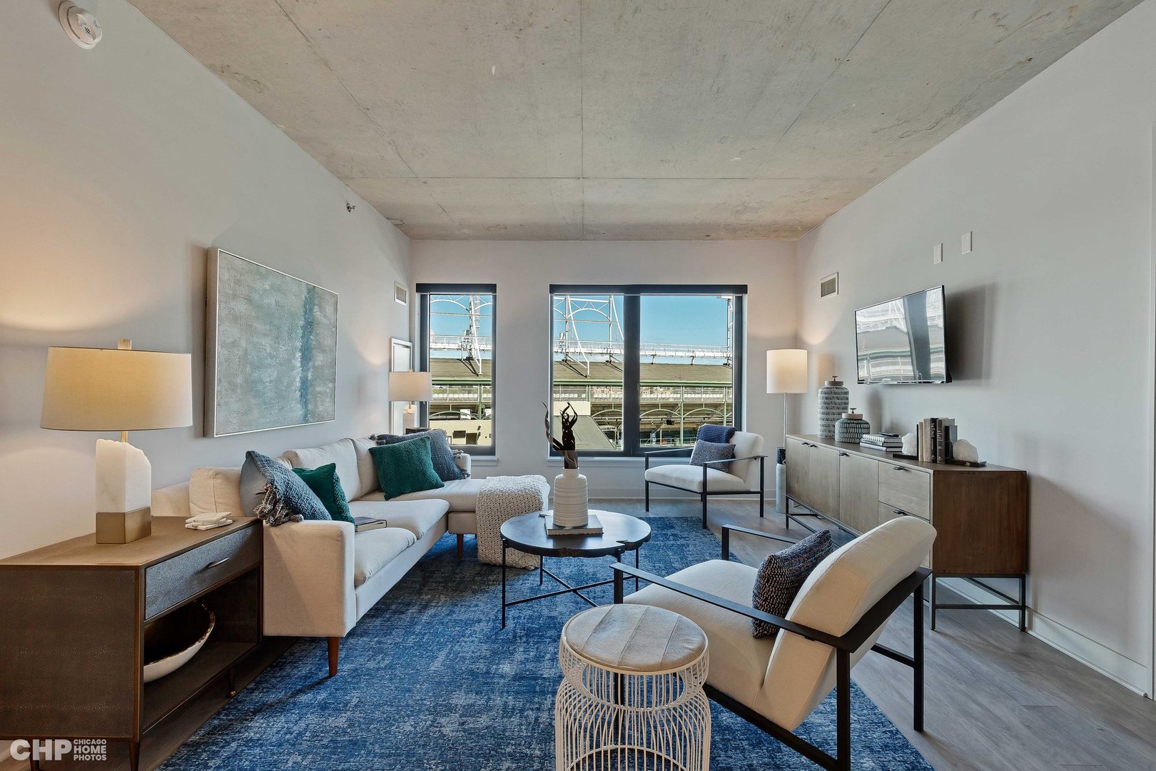 1025 W Addison Street Unit: 724