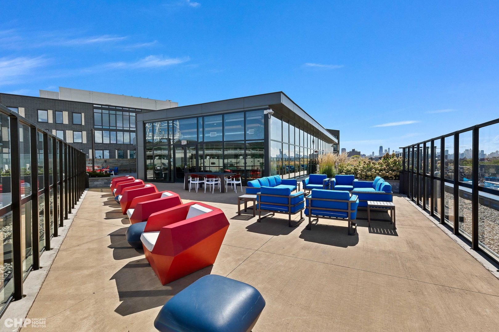 1025 W Addison Street Unit: 724