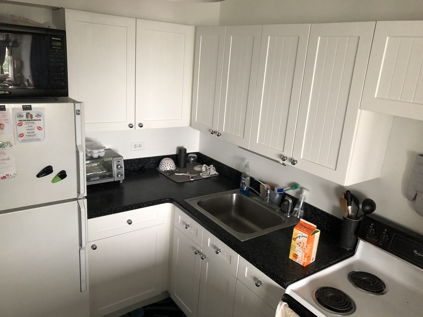 1850 N CLARK Street Unit: 804