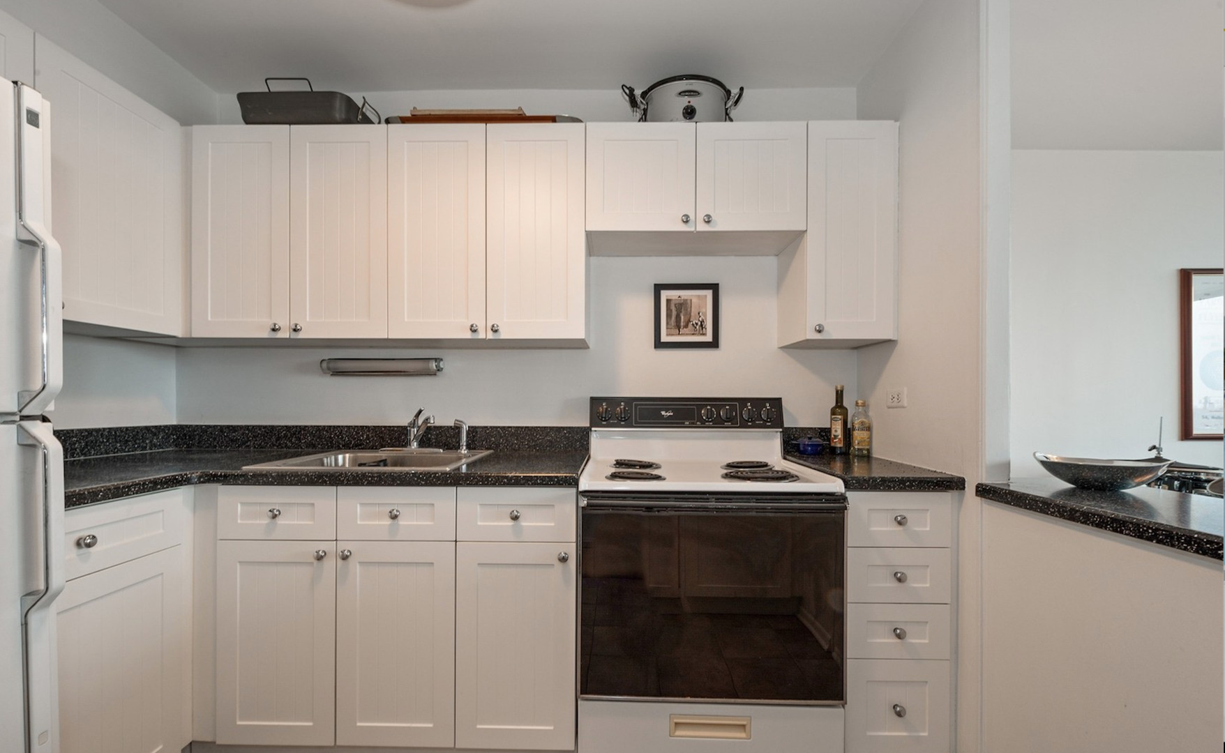 1850 N CLARK Street Unit: 804