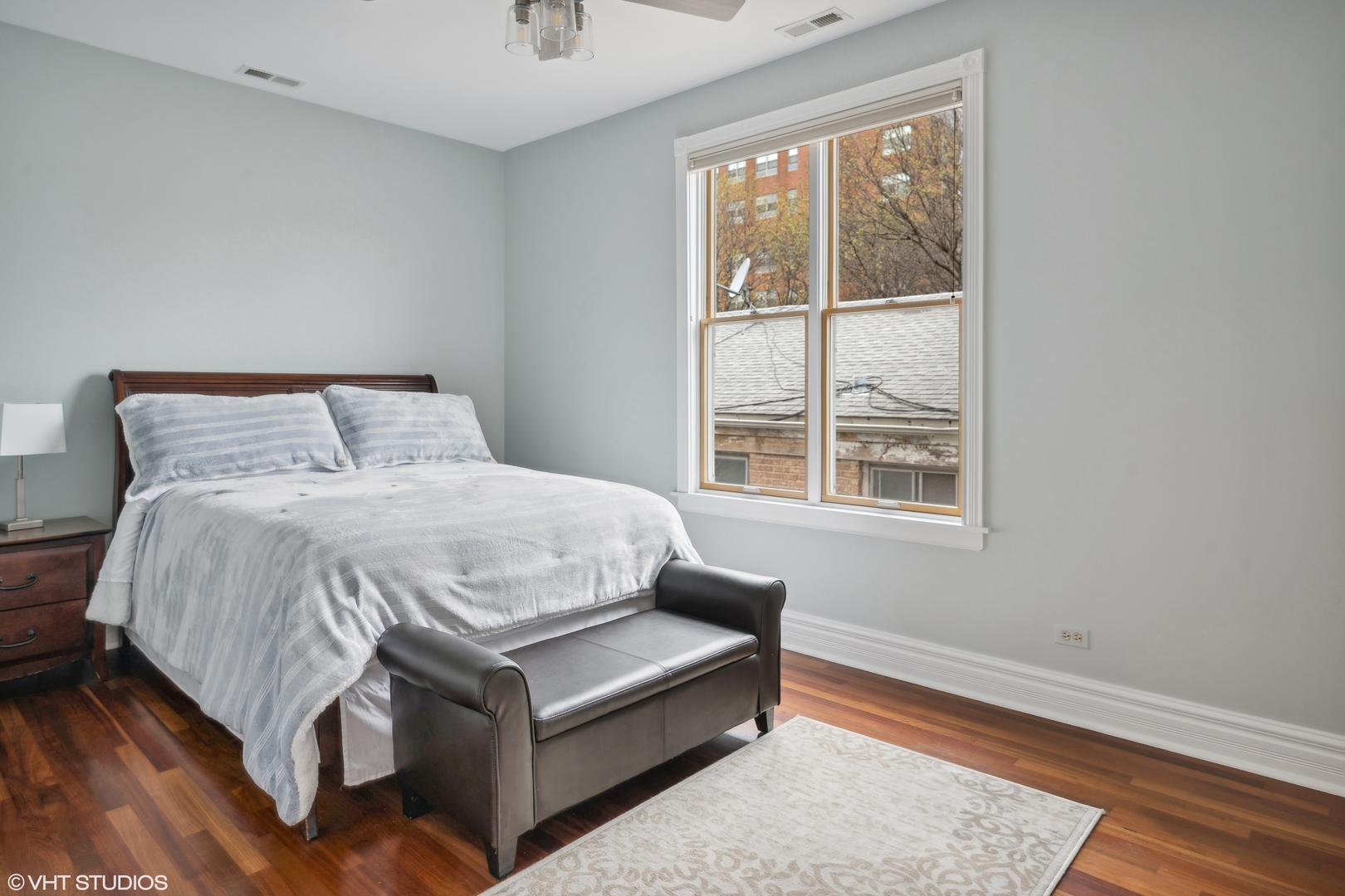 4450 N Wolcott Avenue Unit: 2