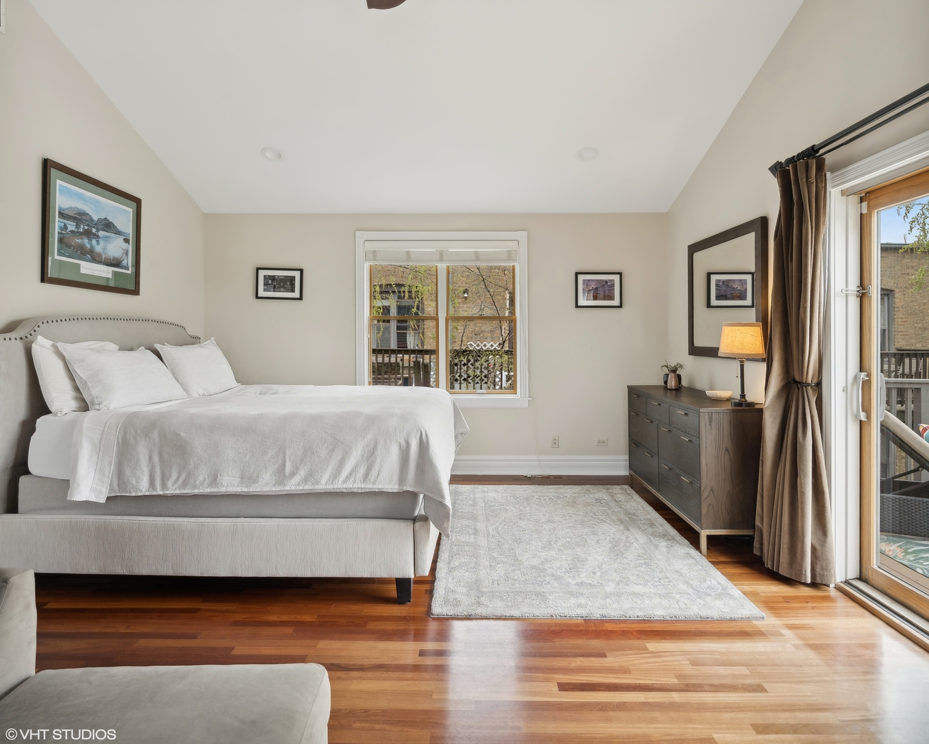 4450 N Wolcott Avenue Unit: 2