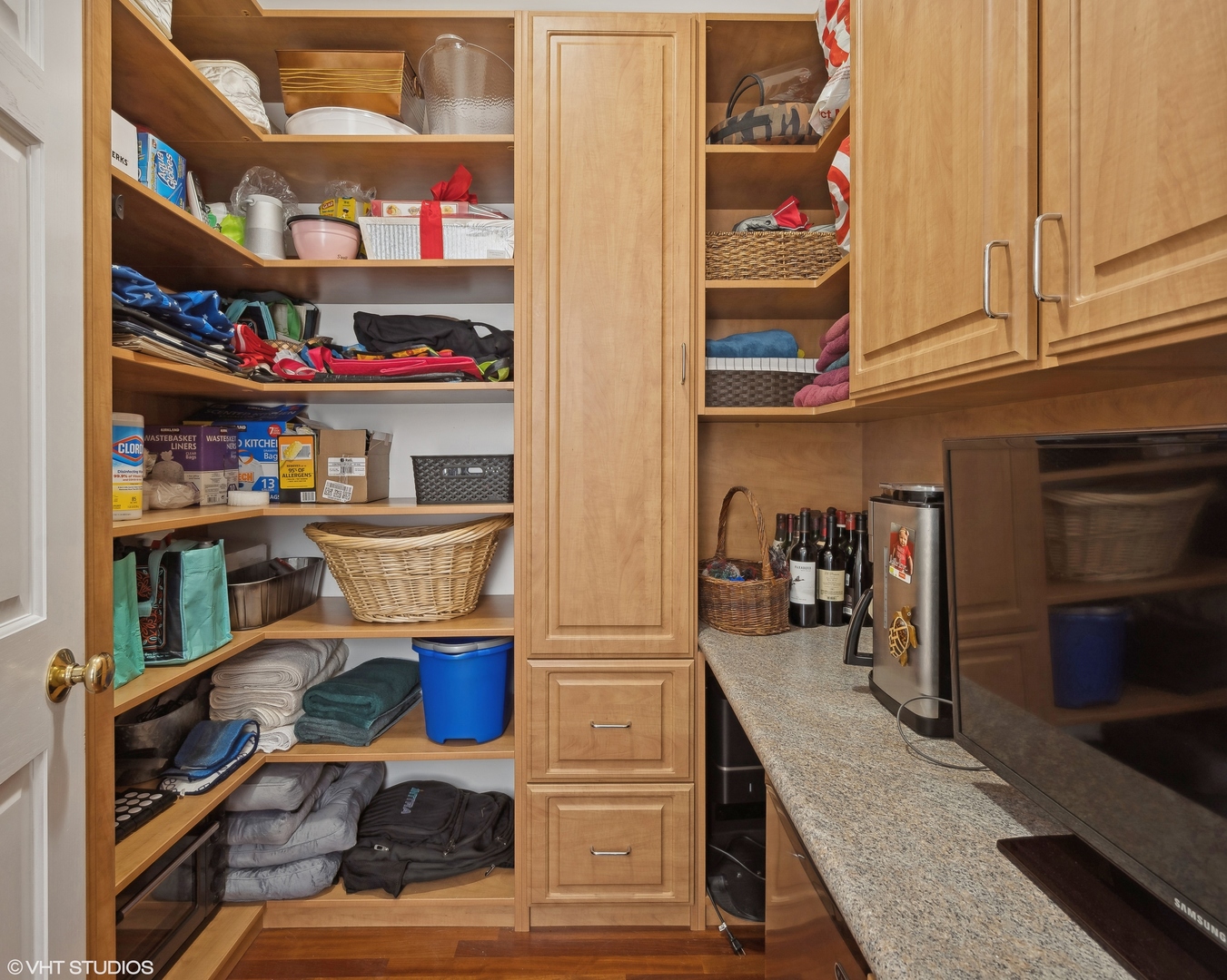4450 N Wolcott Avenue Unit: 2