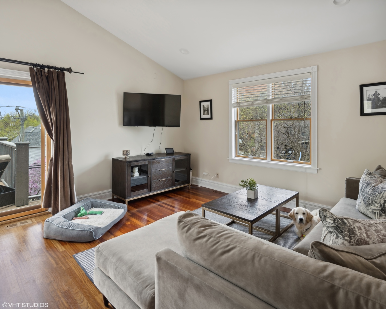 4450 N Wolcott Avenue Unit: 2