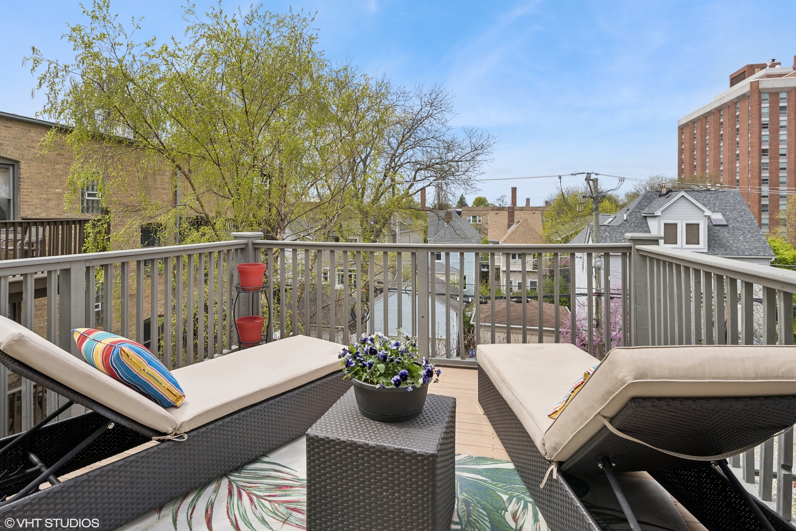 4450 N Wolcott Avenue Unit: 2
