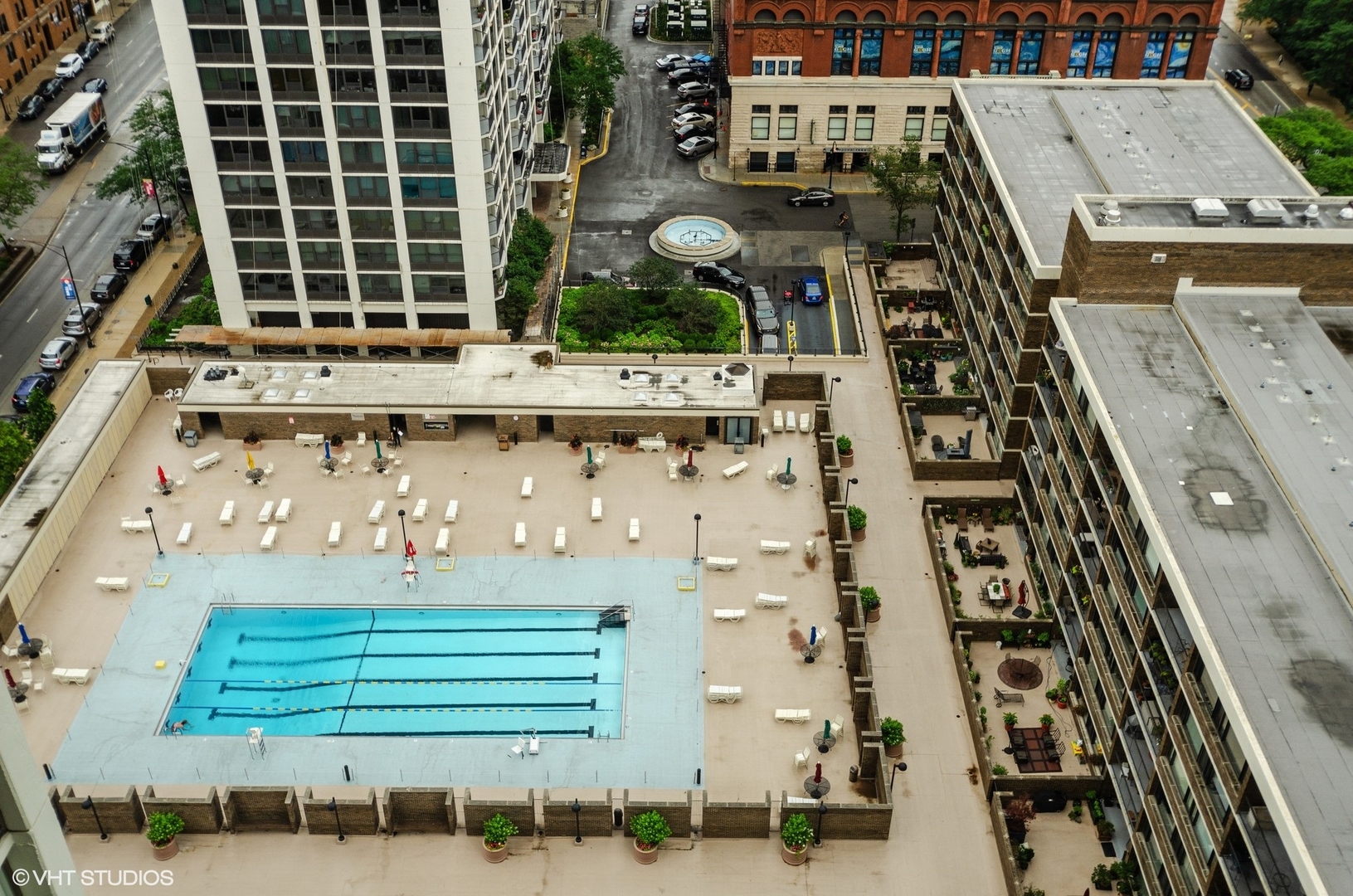 1460 N Sandburg Terrace Unit: 1405