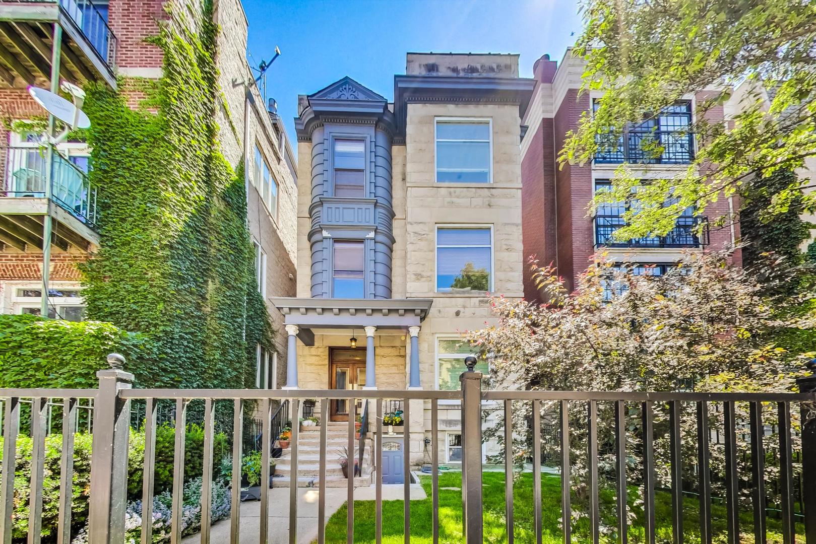 3753 N WILTON Avenue Unit: 4