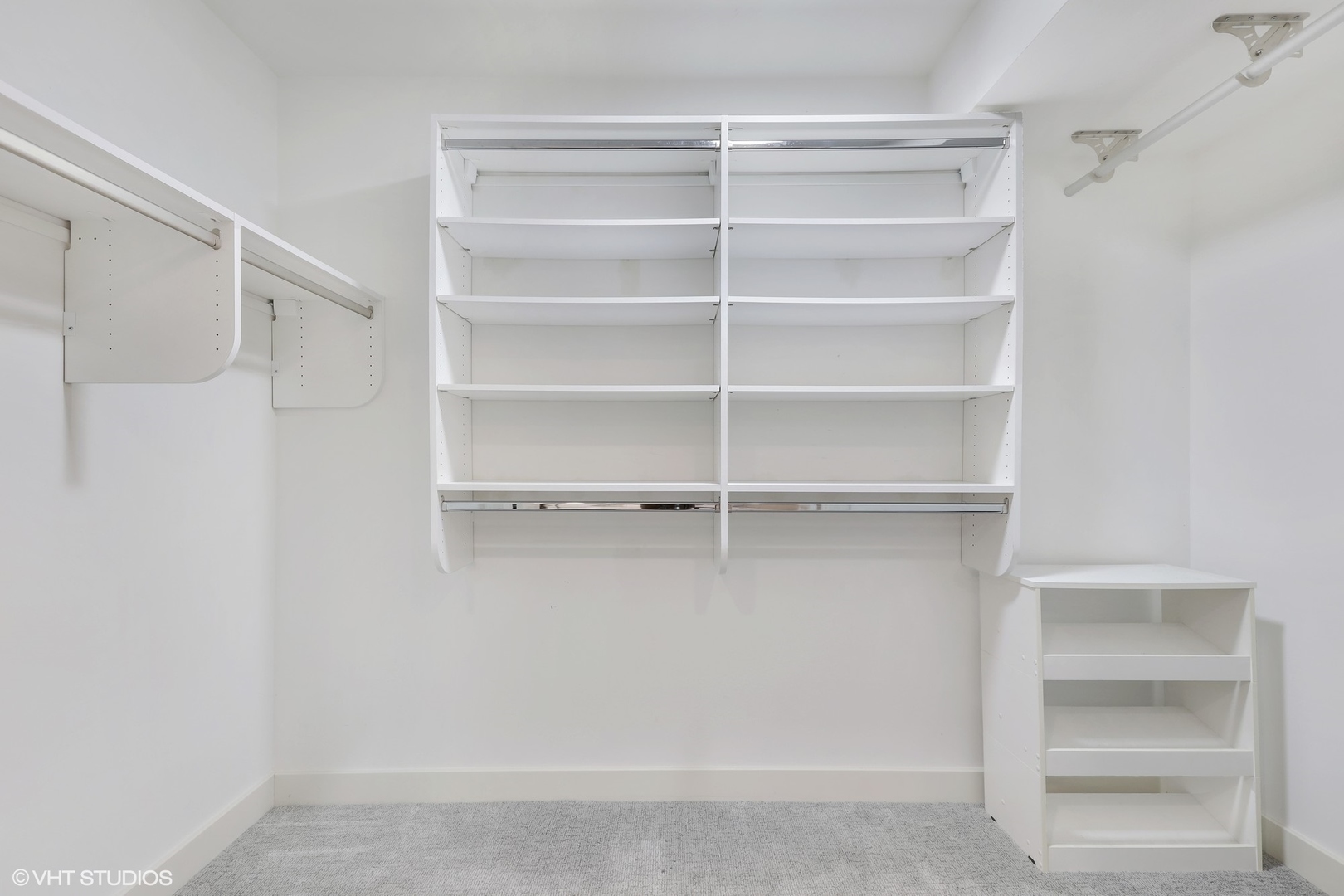 2160 W Leland Avenue Unit: GDN