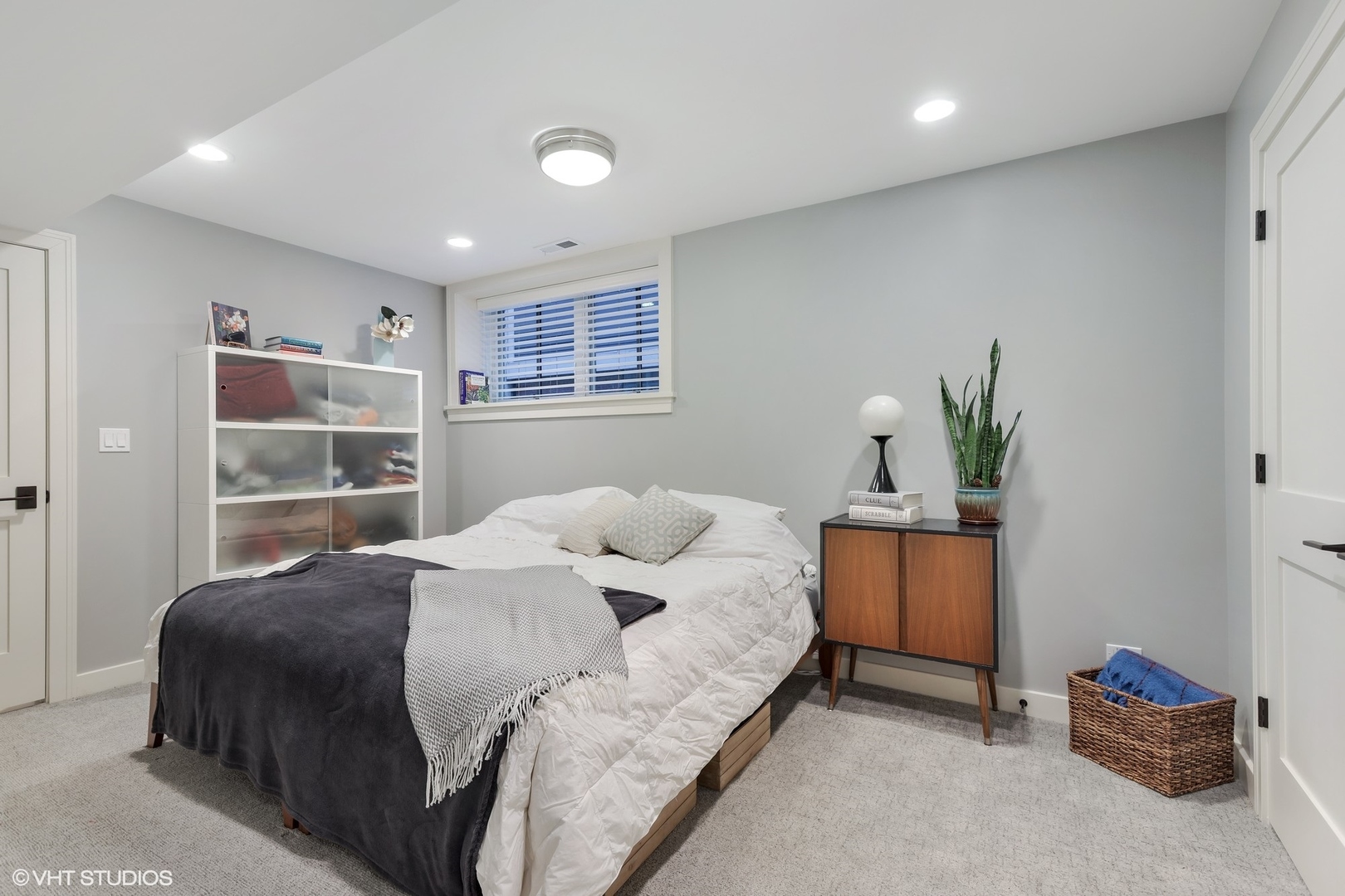 2160 W Leland Avenue Unit: GDN
