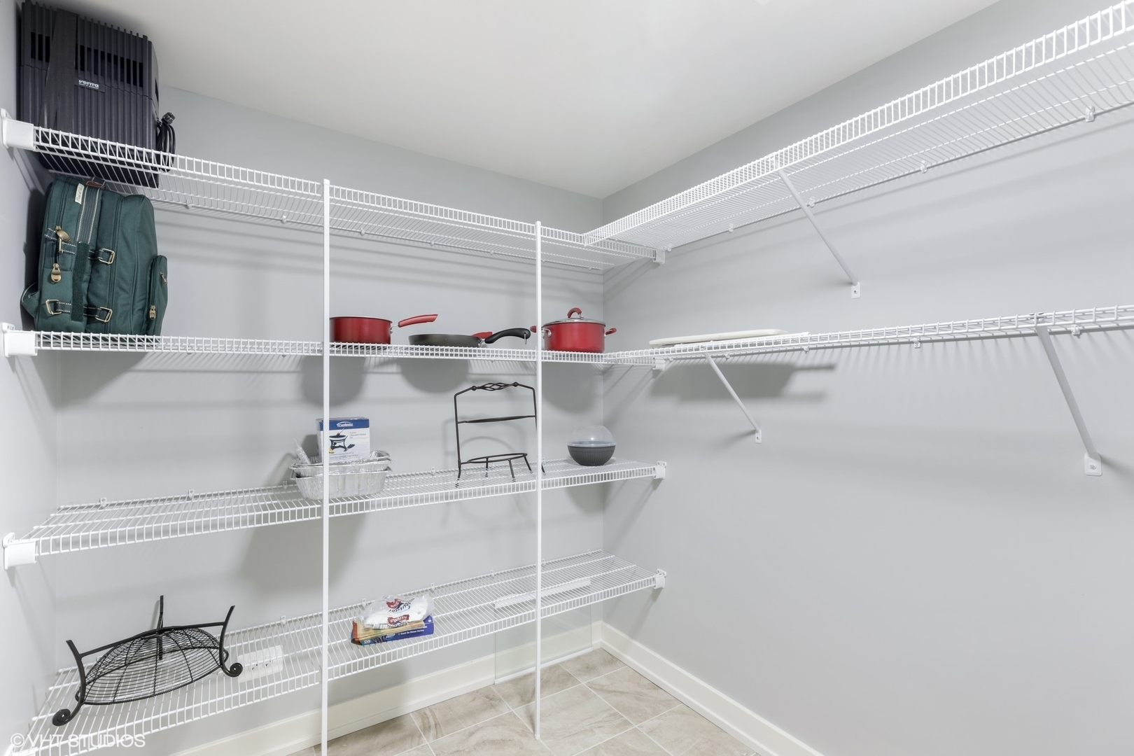 2160 W Leland Avenue Unit: GDN