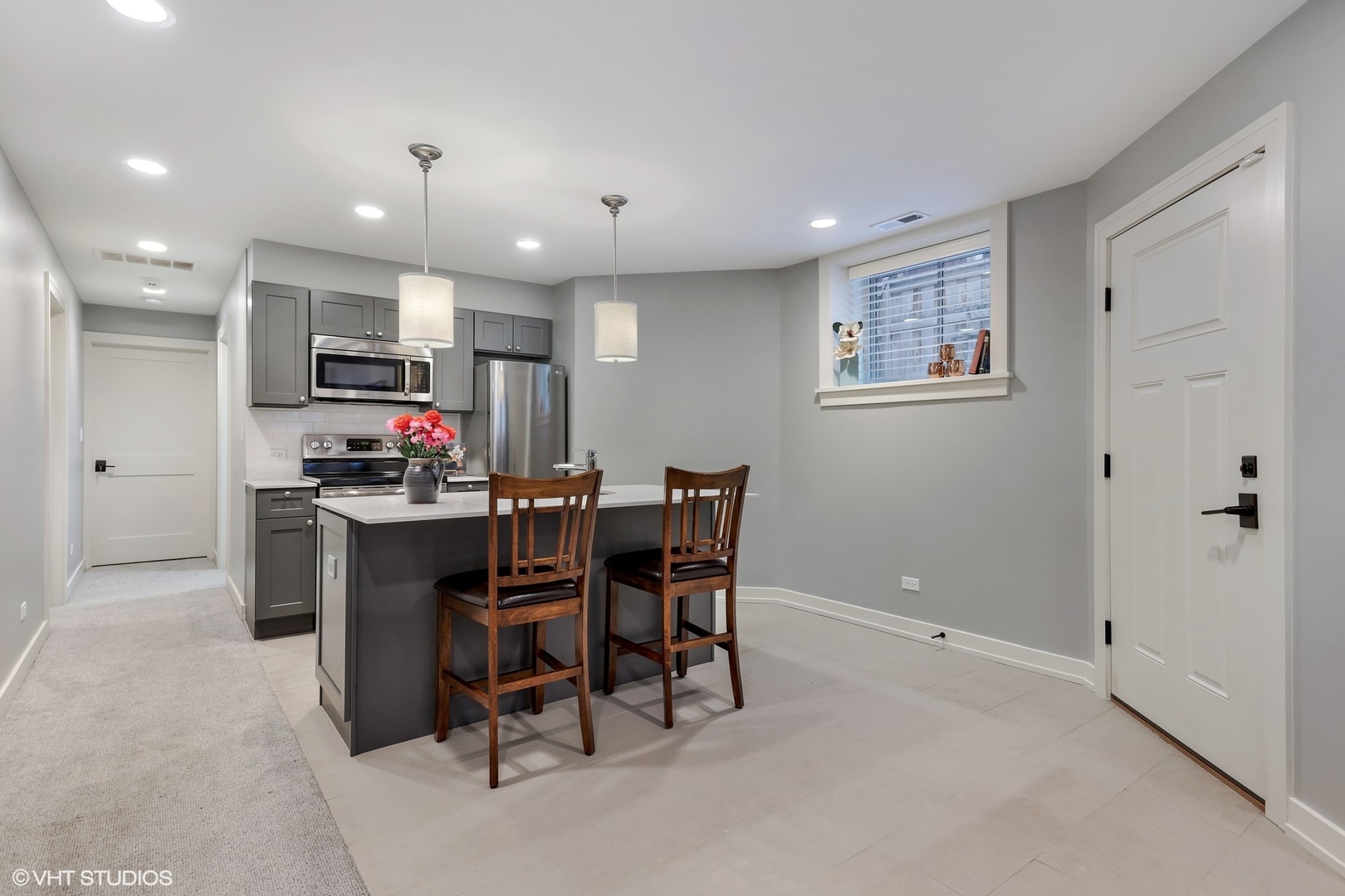 2160 W Leland Avenue Unit: GDN