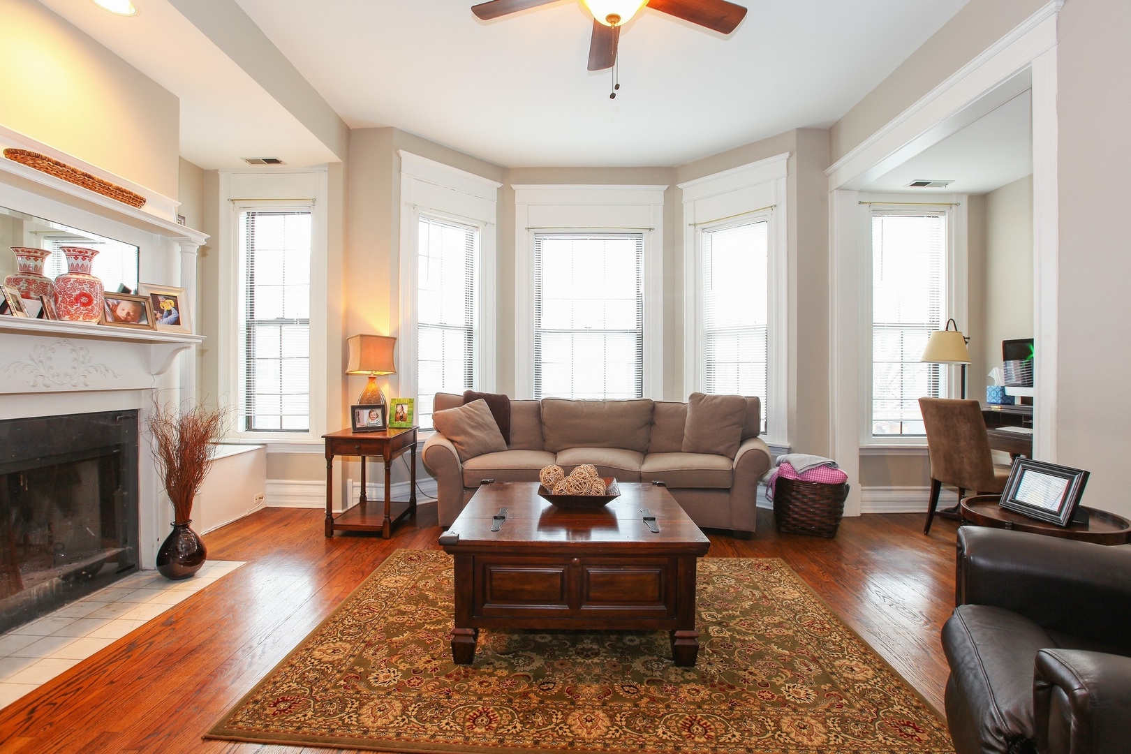 3339 N Kenmore Avenue Unit: 2