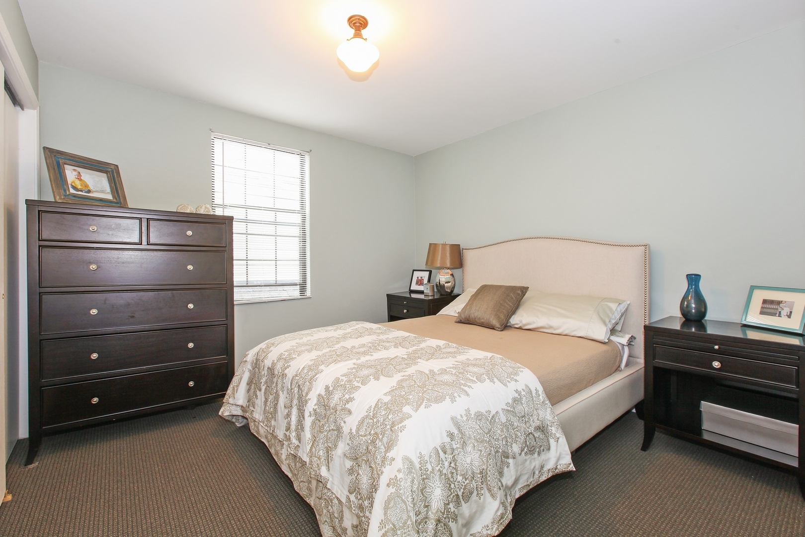 3339 N Kenmore Avenue Unit: 2