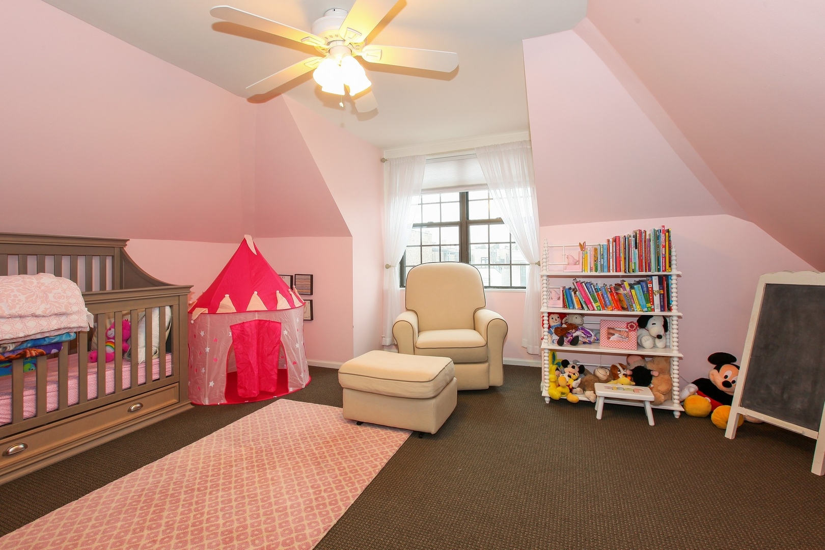 3339 N Kenmore Avenue Unit: 2
