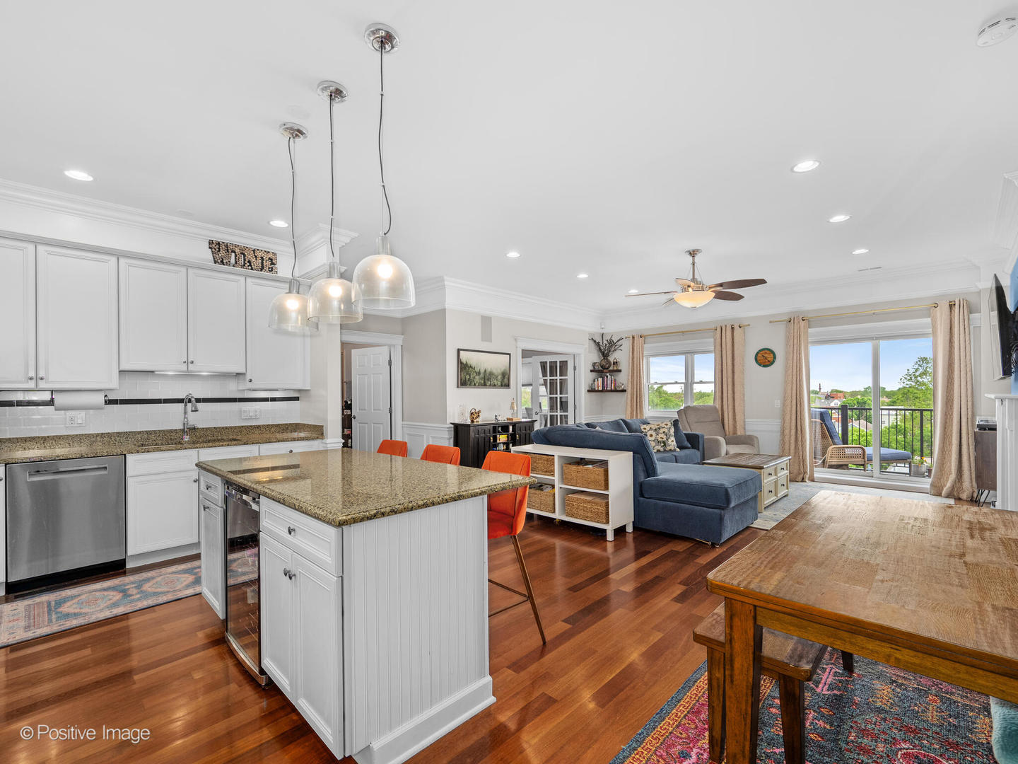 2222 W Belmont Avenue Unit: 504