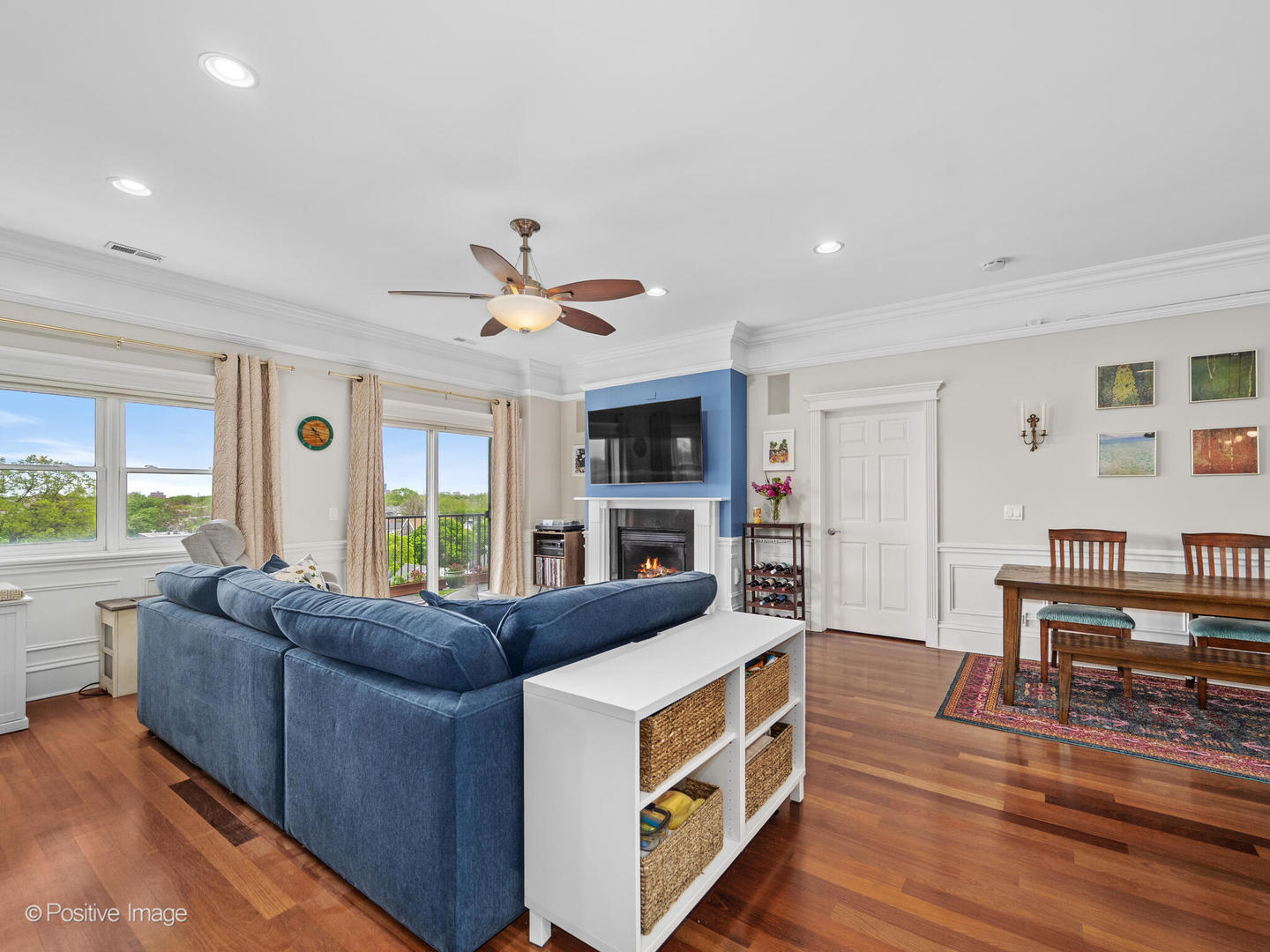 2222 W Belmont Avenue Unit: 504