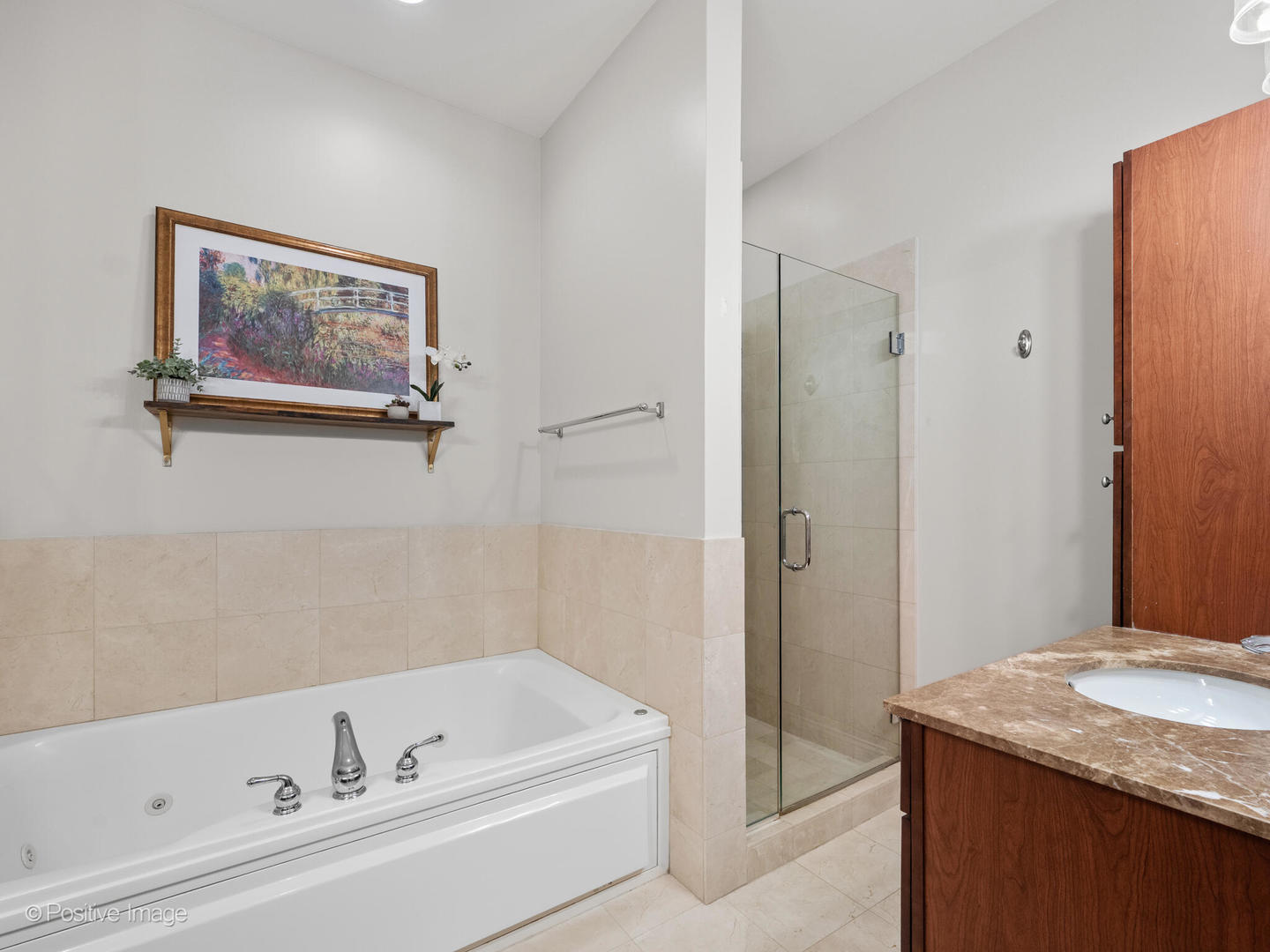 2222 W Belmont Avenue Unit: 504