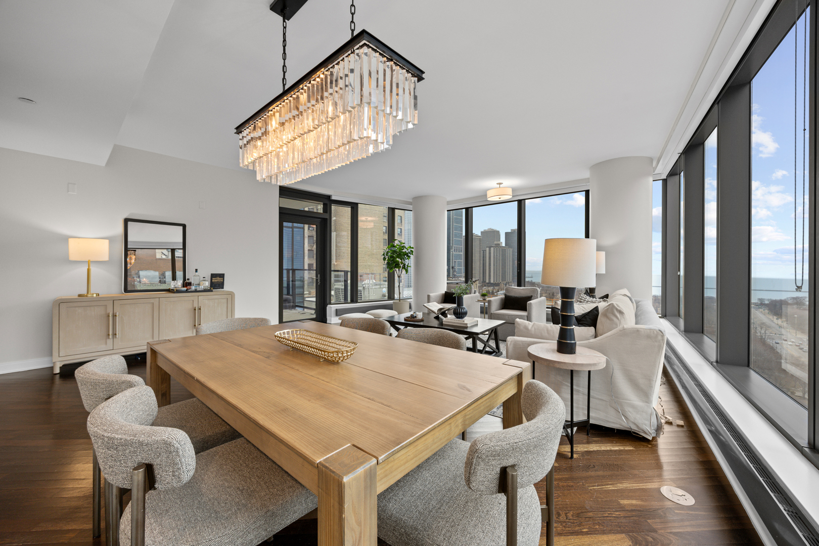 60 E Monroe Street Unit: 1602