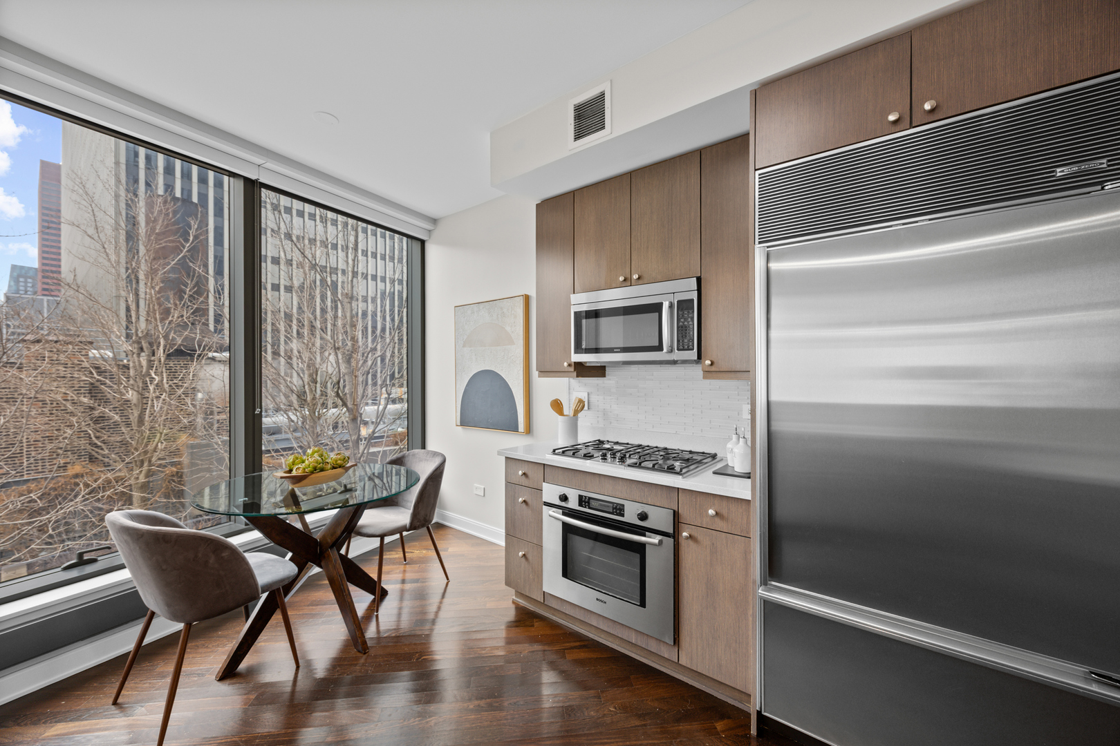 60 E Monroe Street Unit: 1602