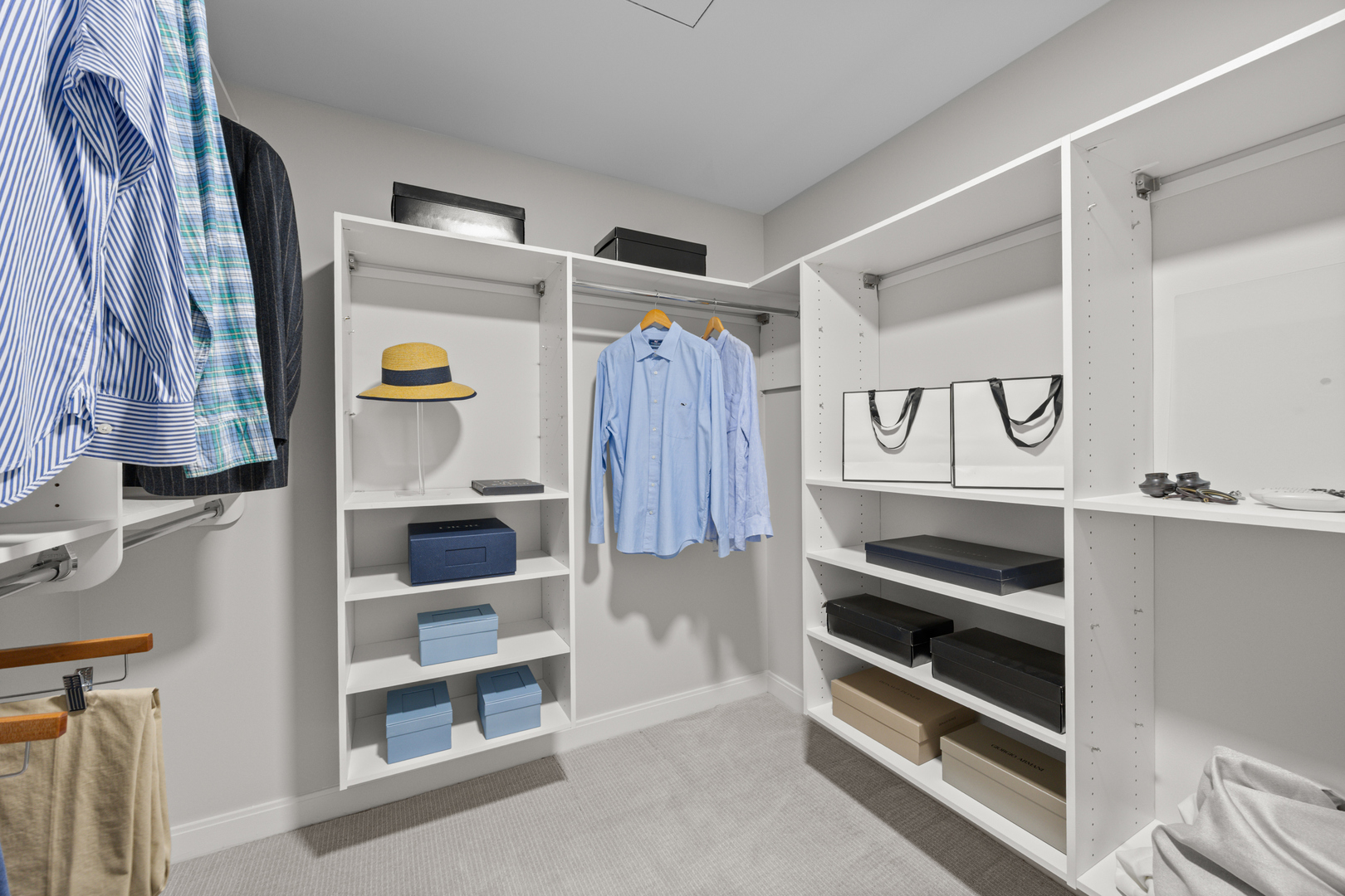 60 E Monroe Street Unit: 1602