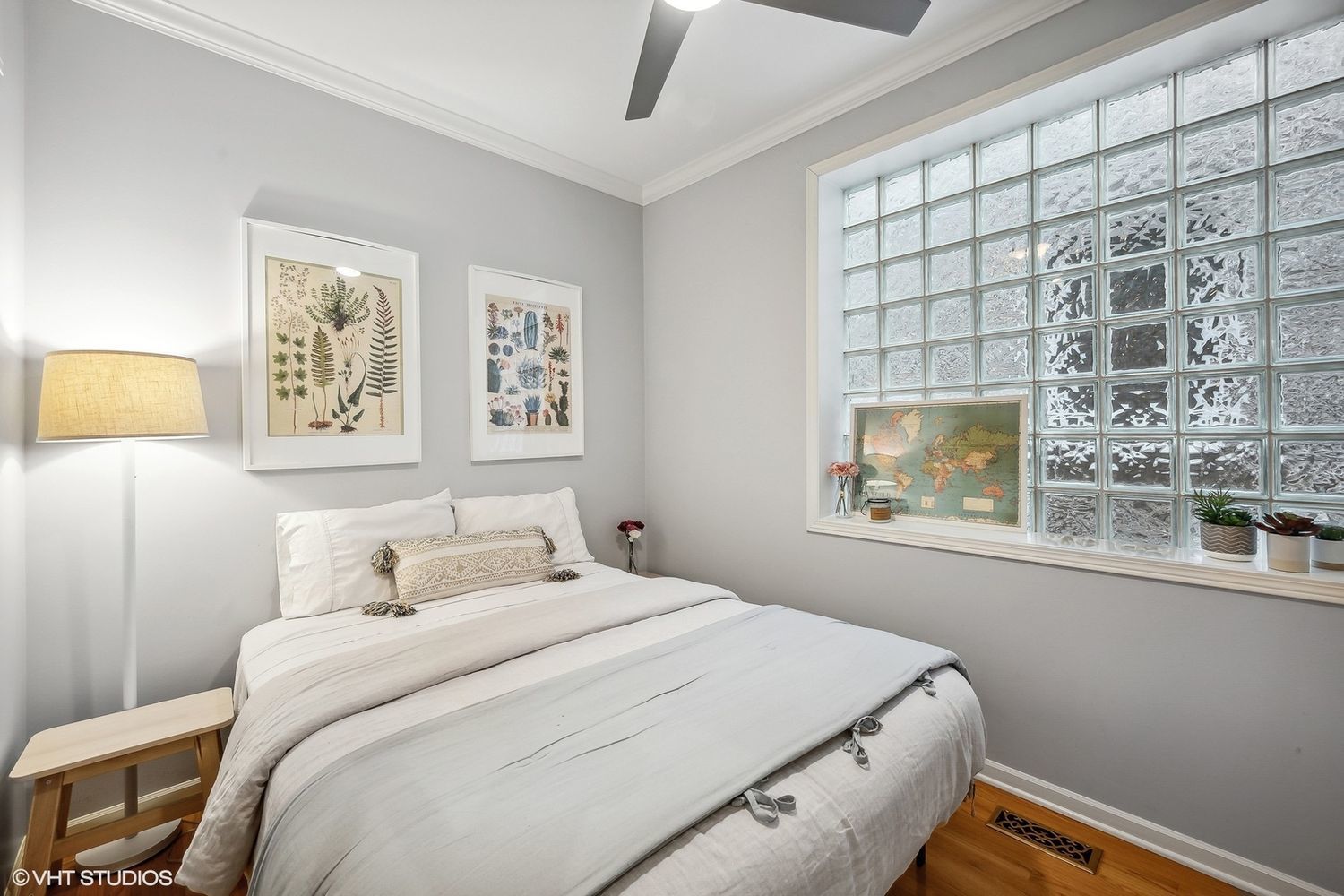 630 W Wrightwood Avenue Unit: 4W