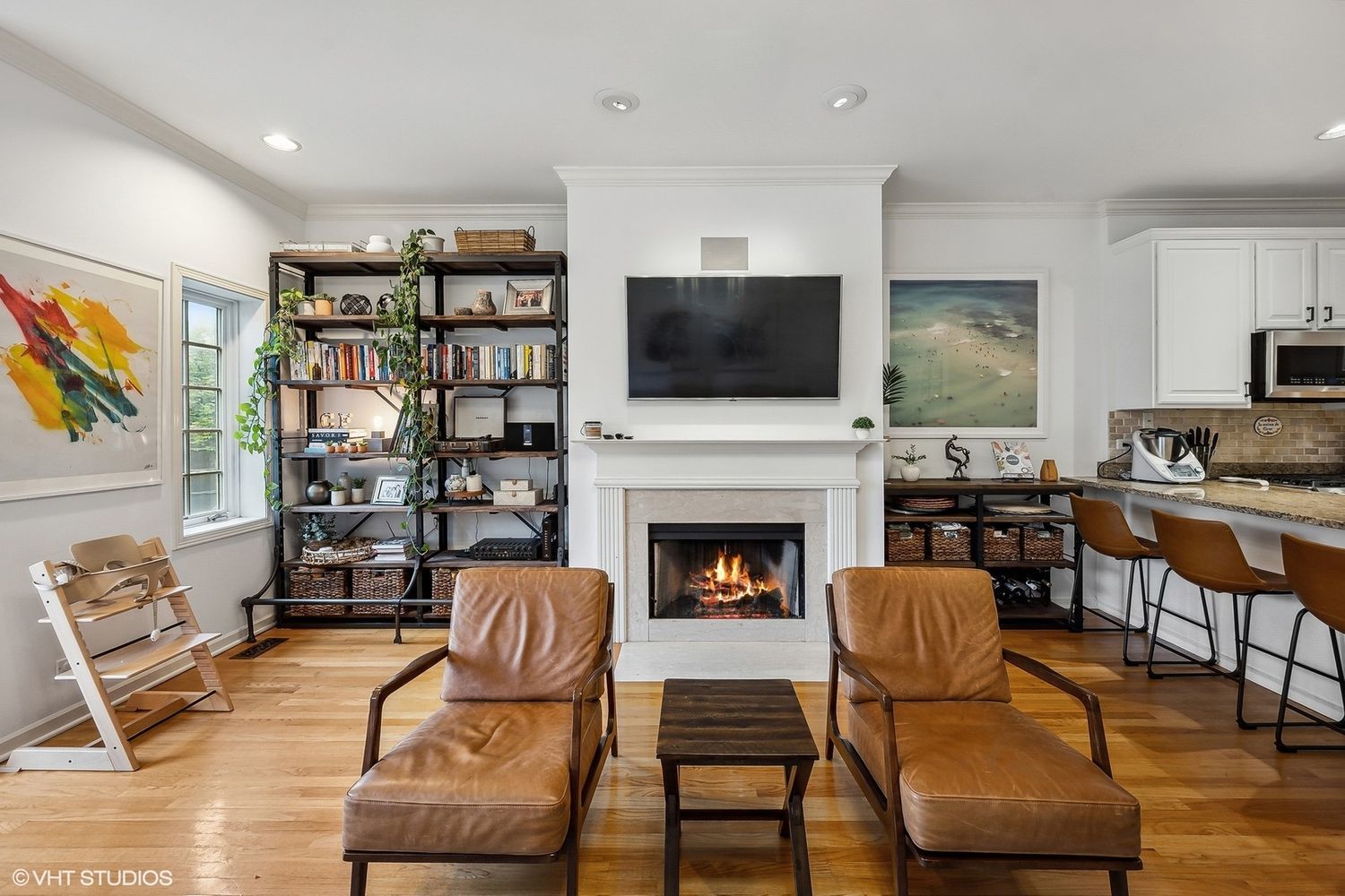 630 W Wrightwood Avenue Unit: 4W