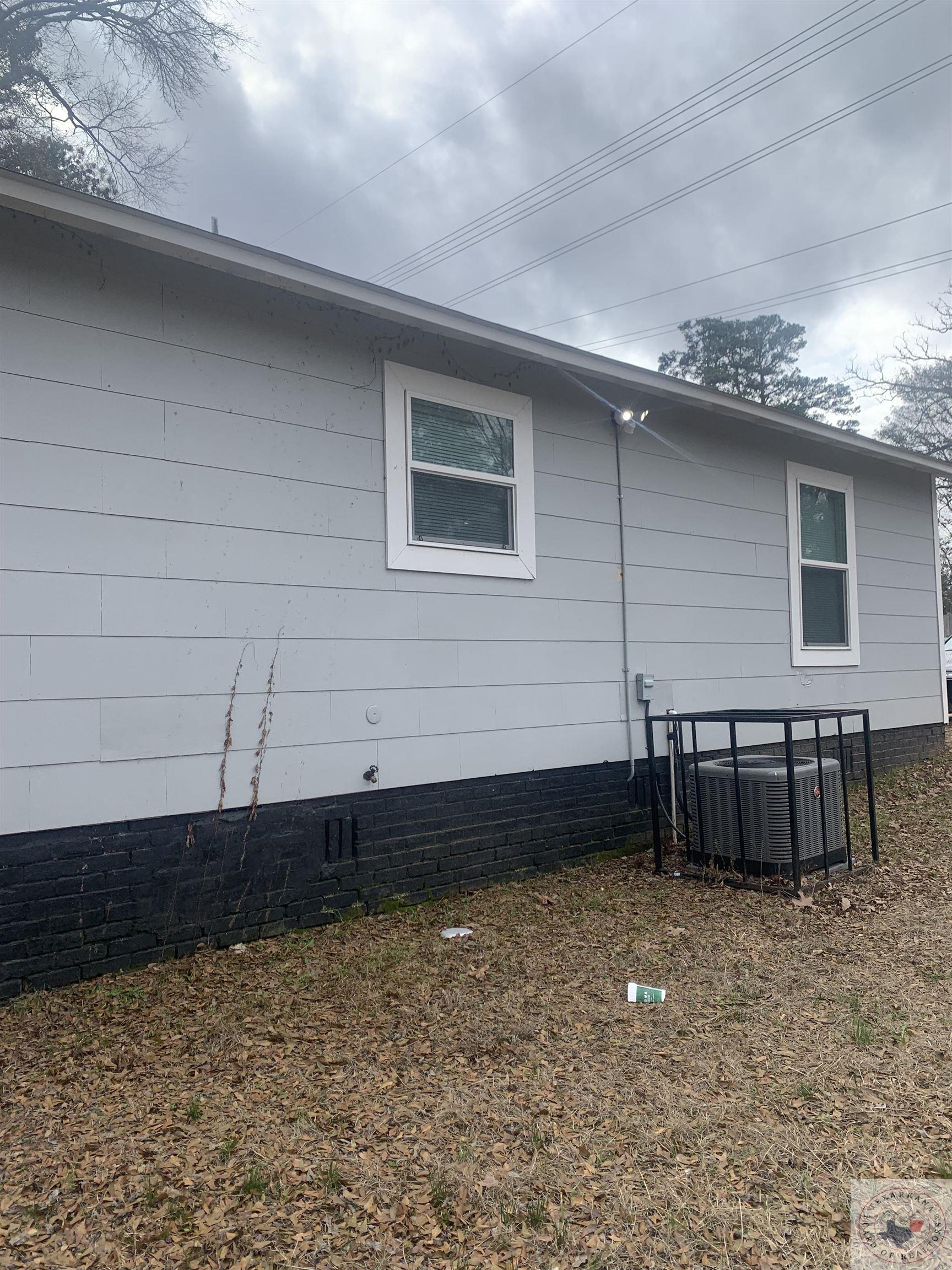 3802 Main St
