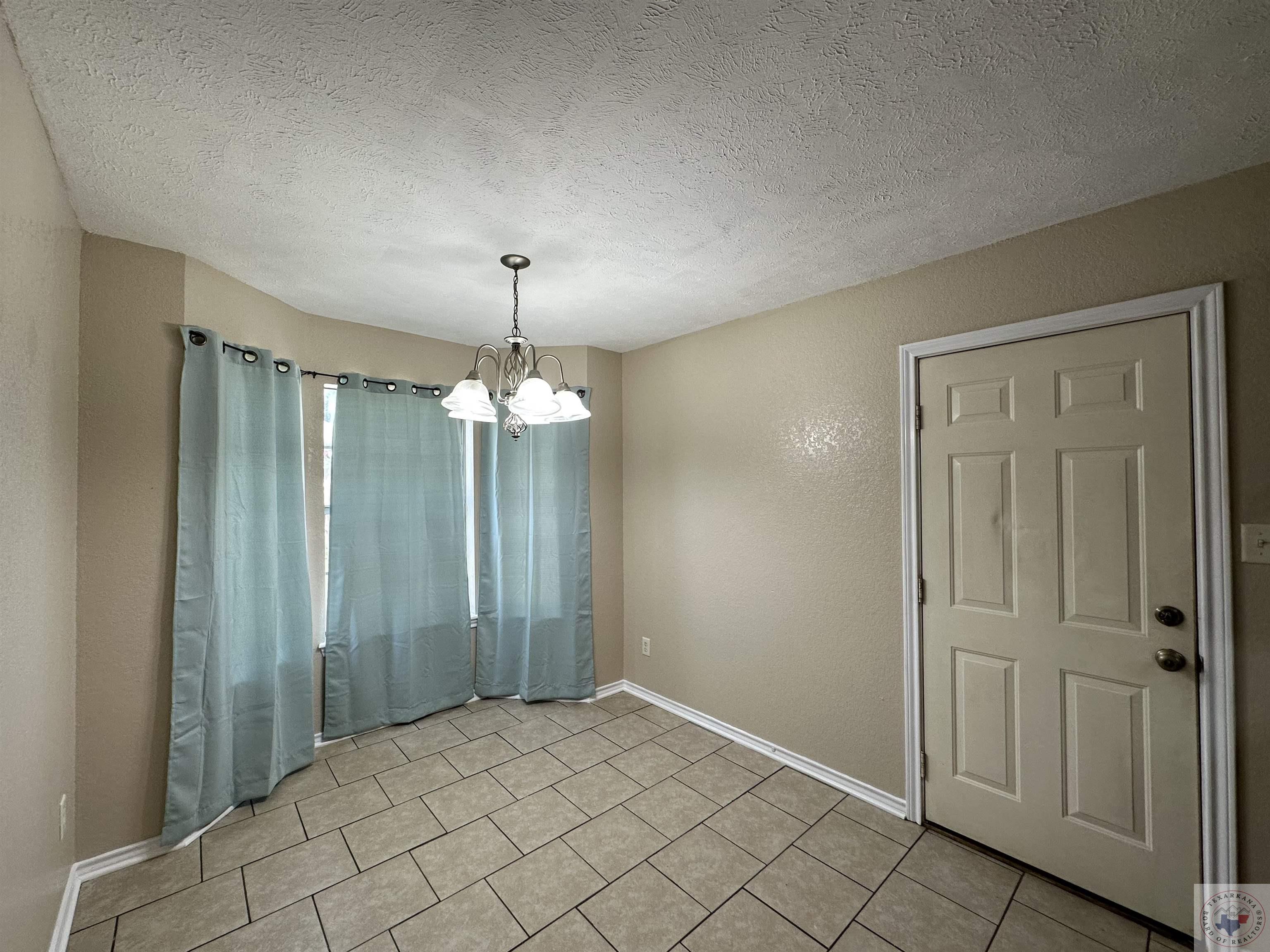 318 E 41st