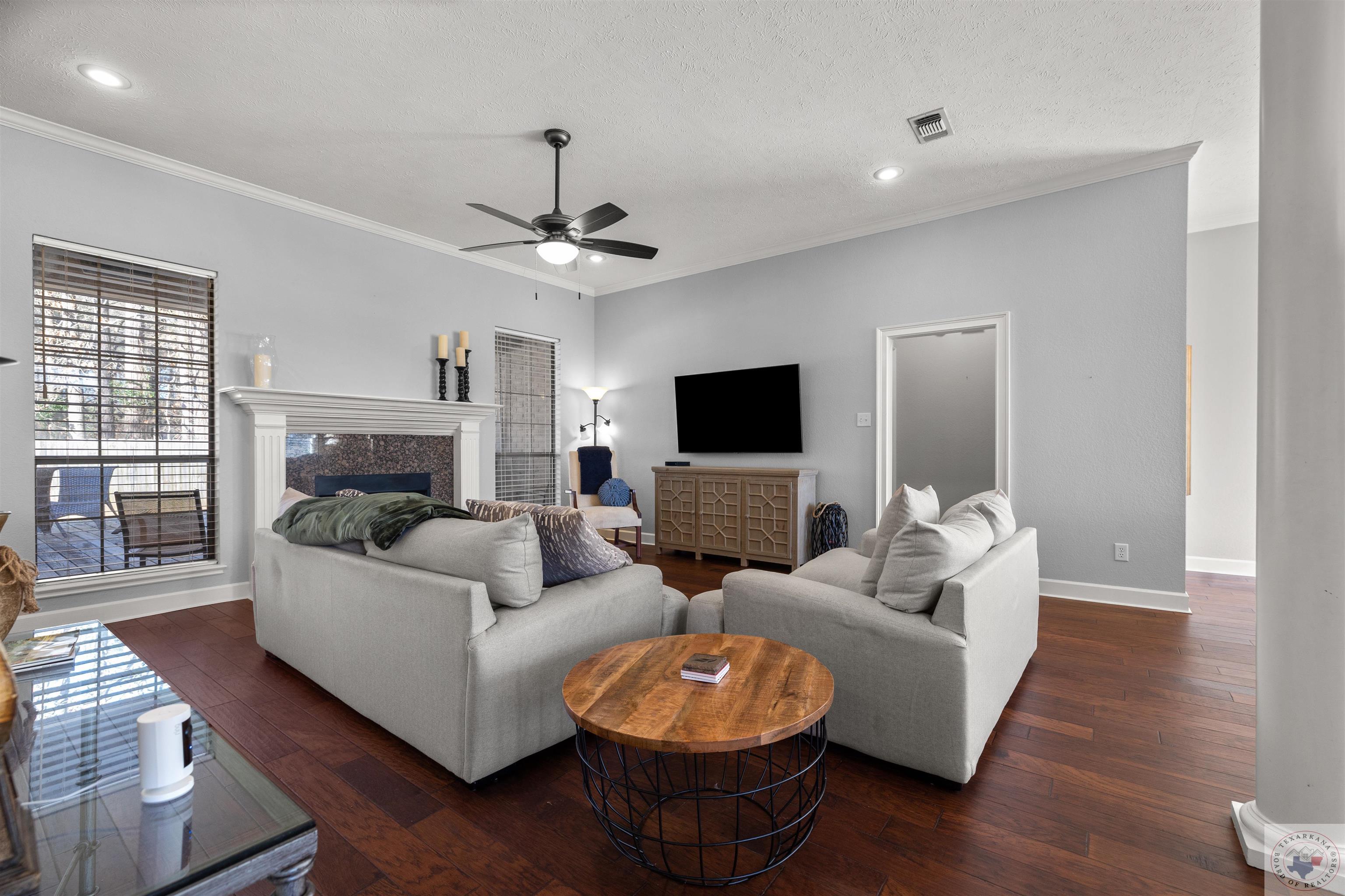 2907 Landon Ln