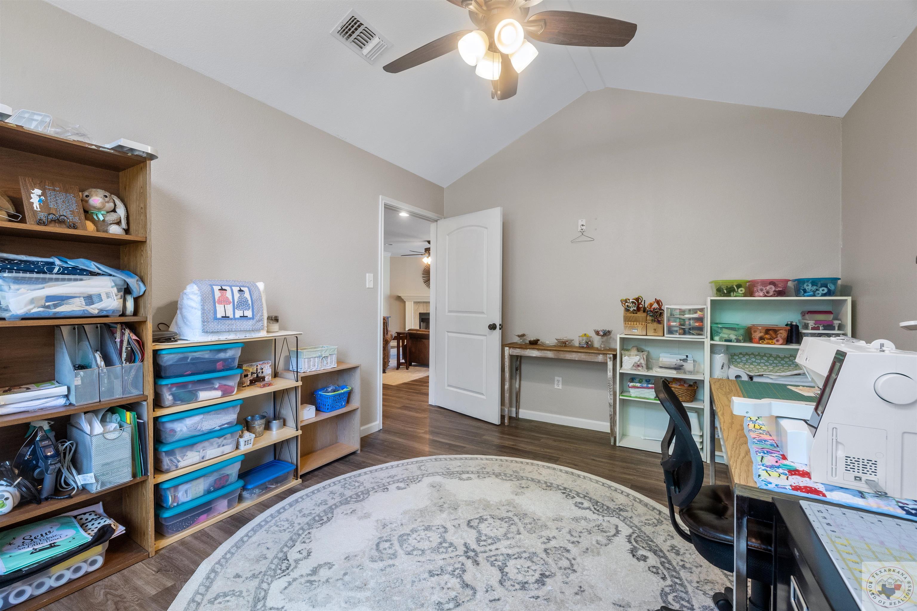 3017 Newport Ave
