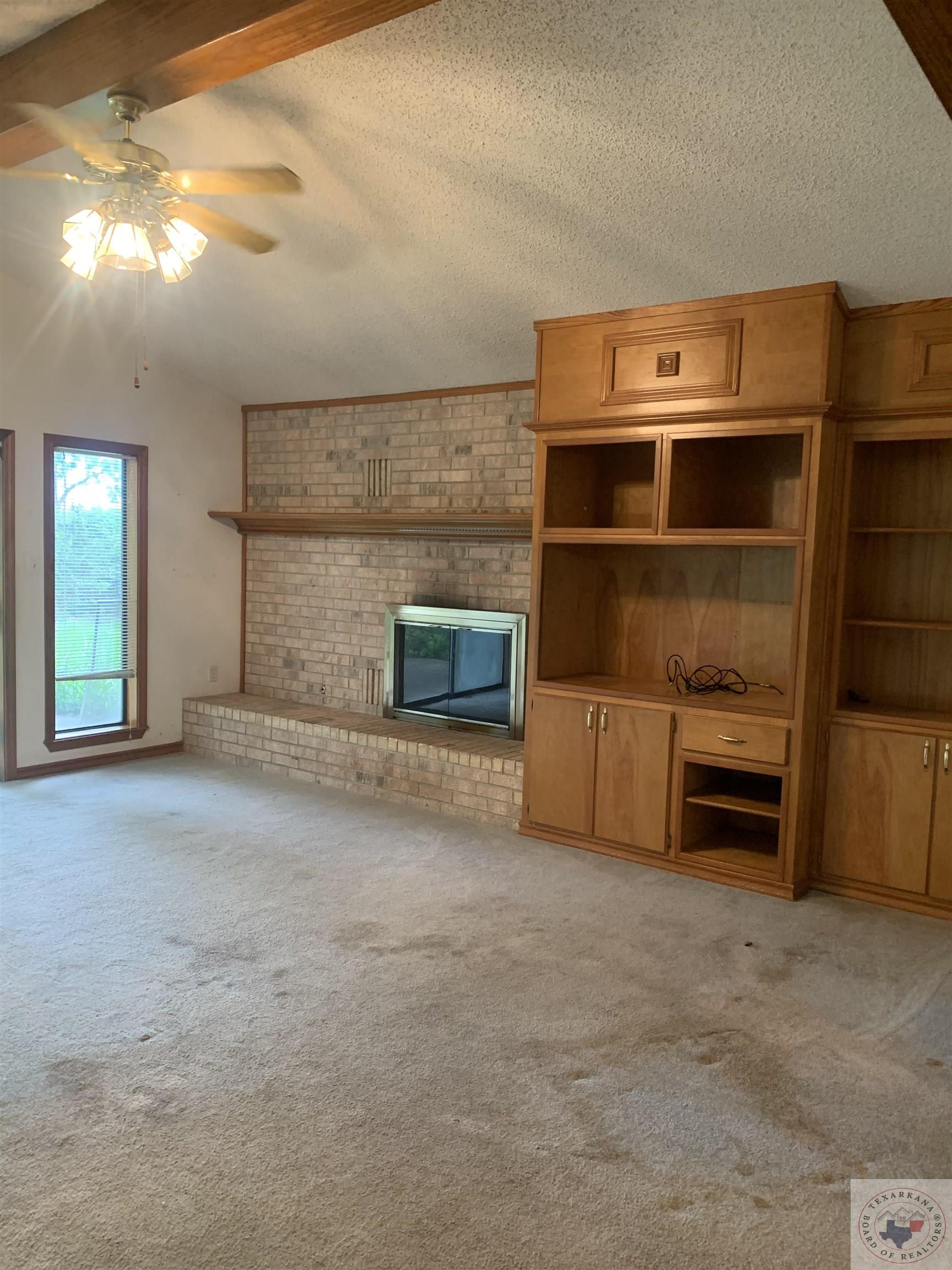 921 Mimosa Dr