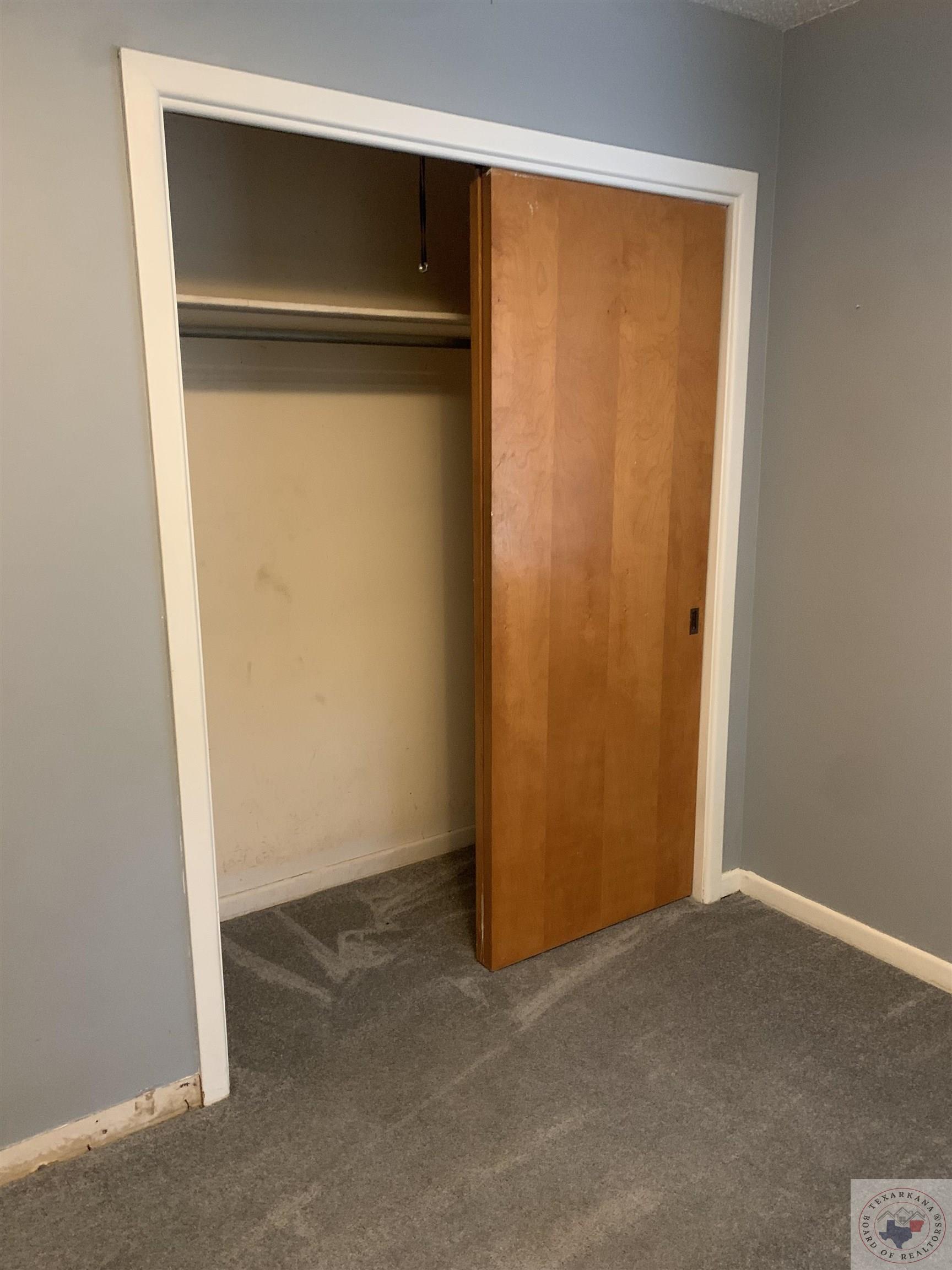 921 Mimosa Dr