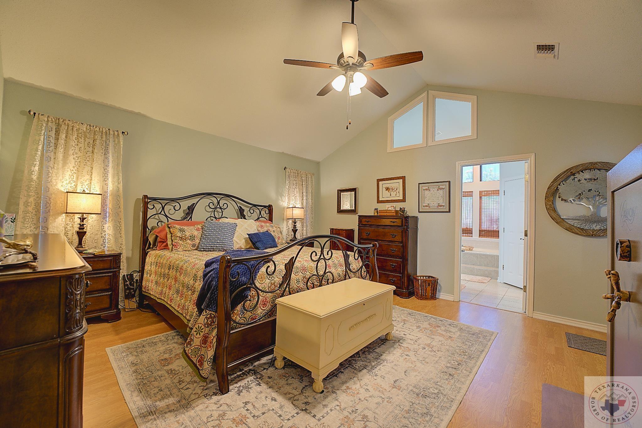 12 Dogwood Pl