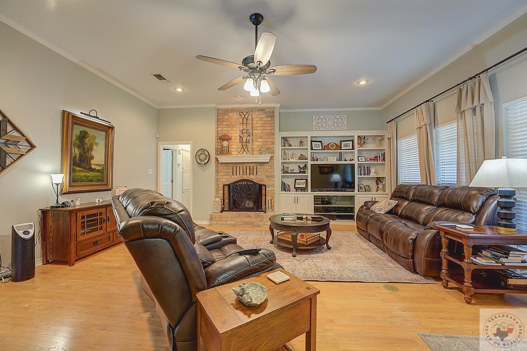 12 Dogwood Pl