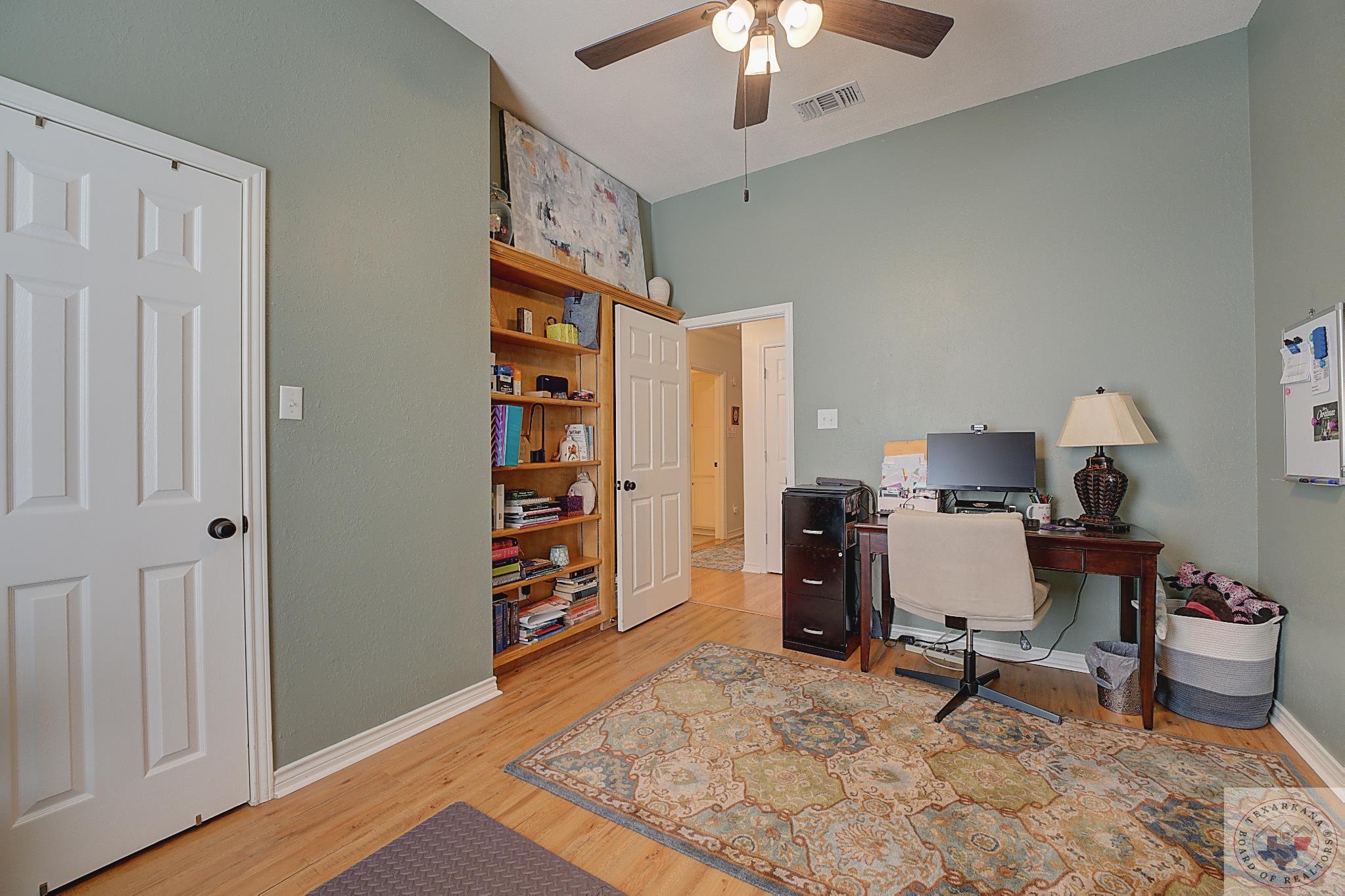 12 Dogwood Pl