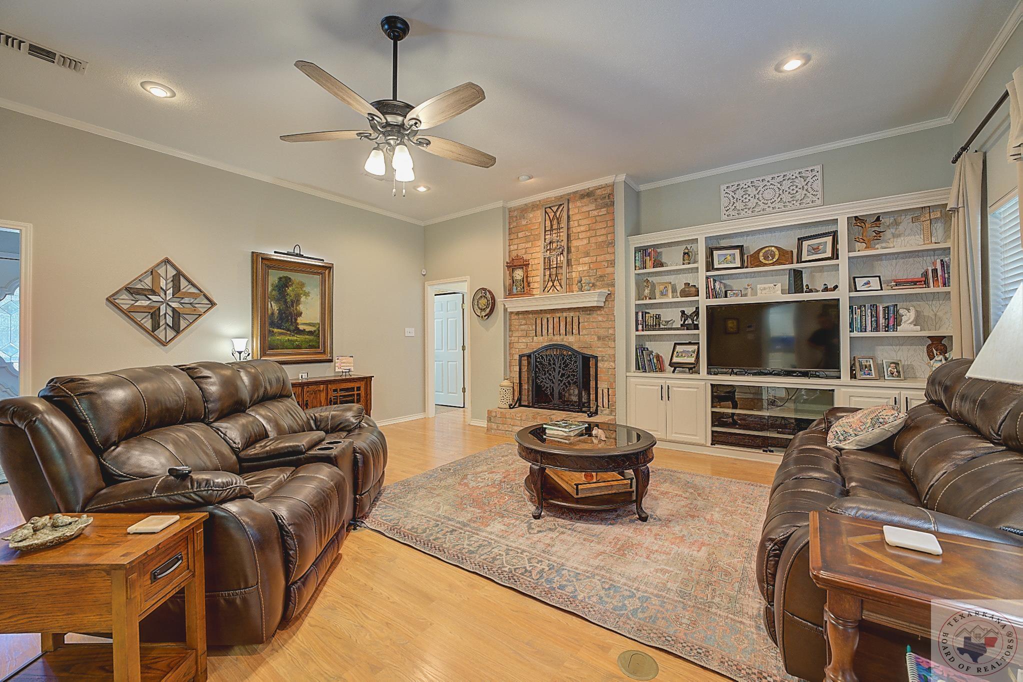 12 Dogwood Pl