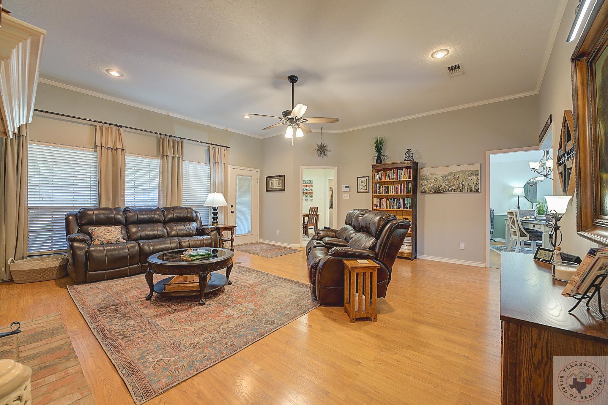 12 Dogwood Pl