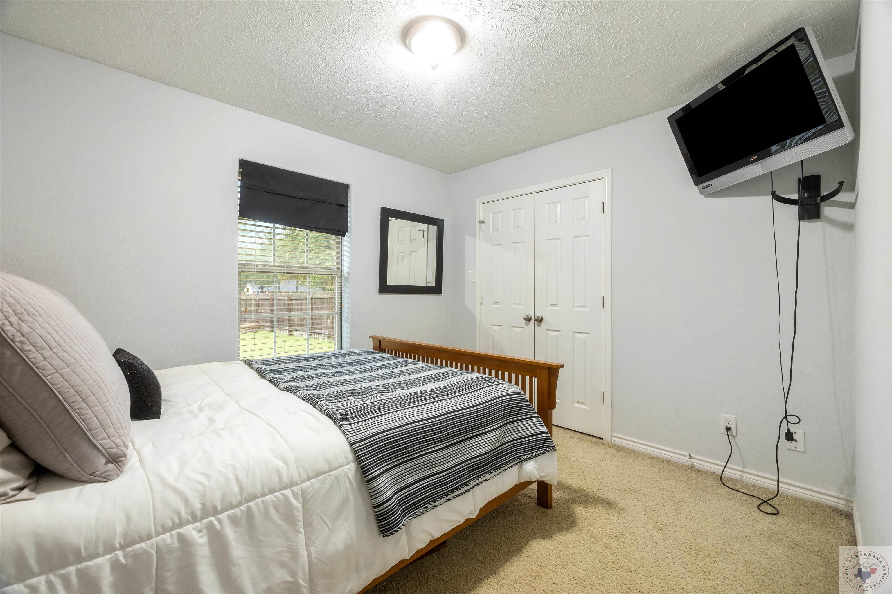 1070 Randall Rd