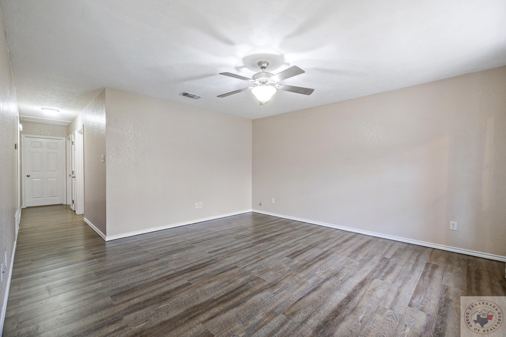 318 E 41st