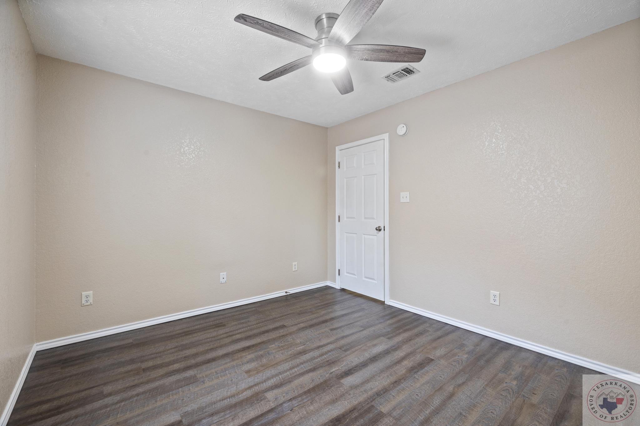 318 E 41st