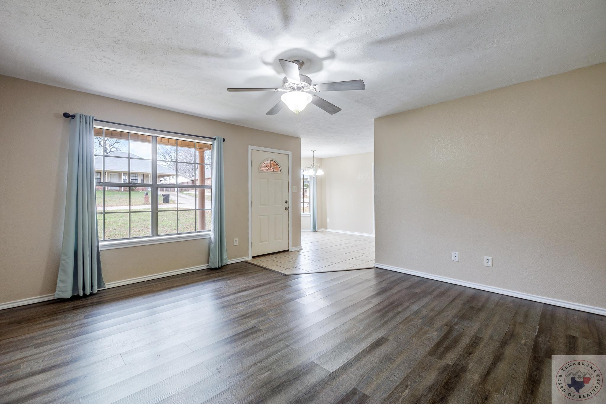 318 E 41st