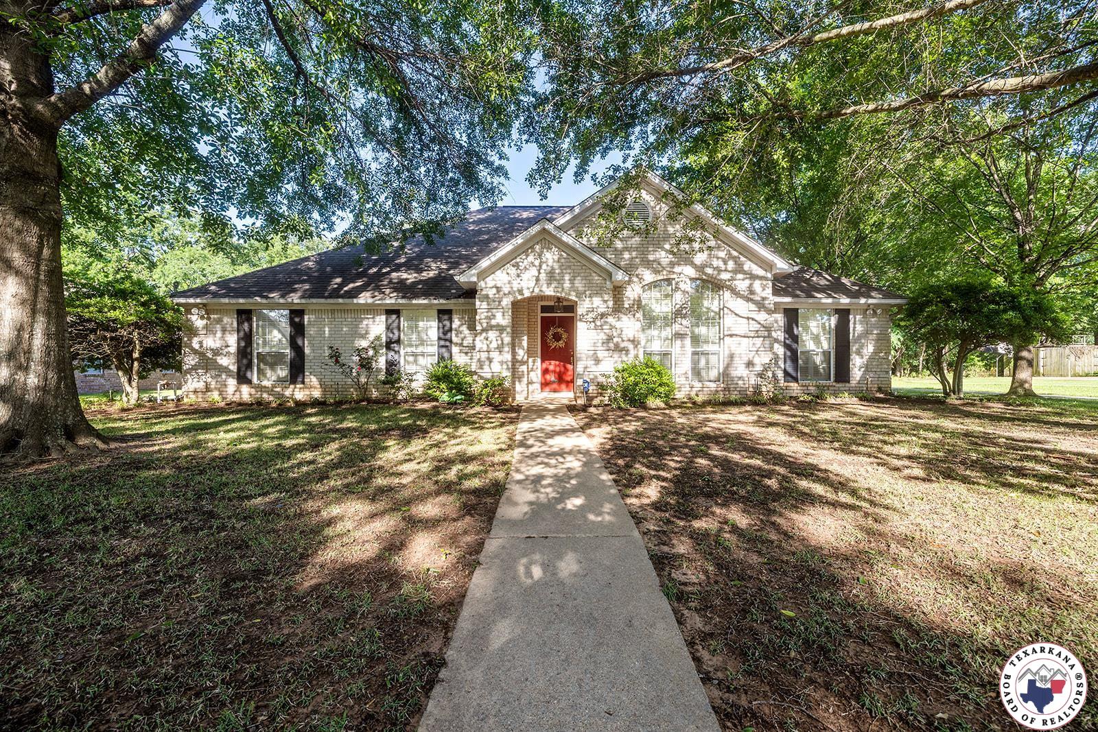6102 Deerfield Dr