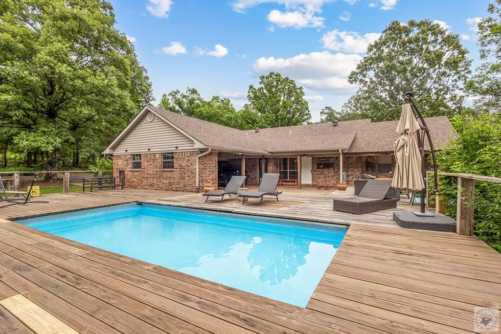 72 Three Oak Rd