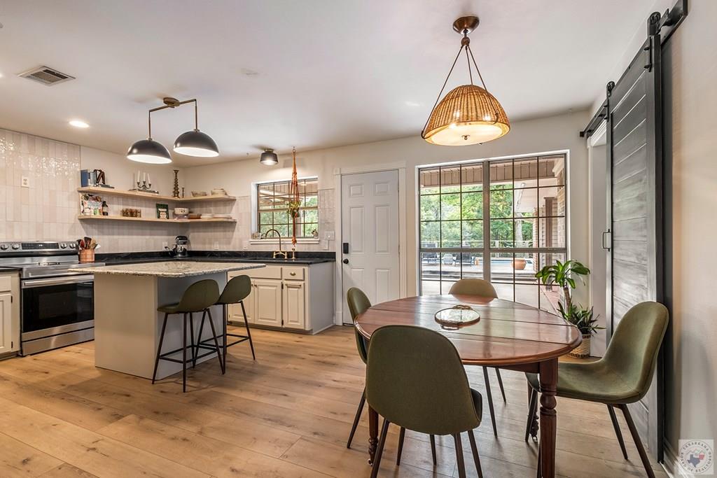72 Three Oak Rd