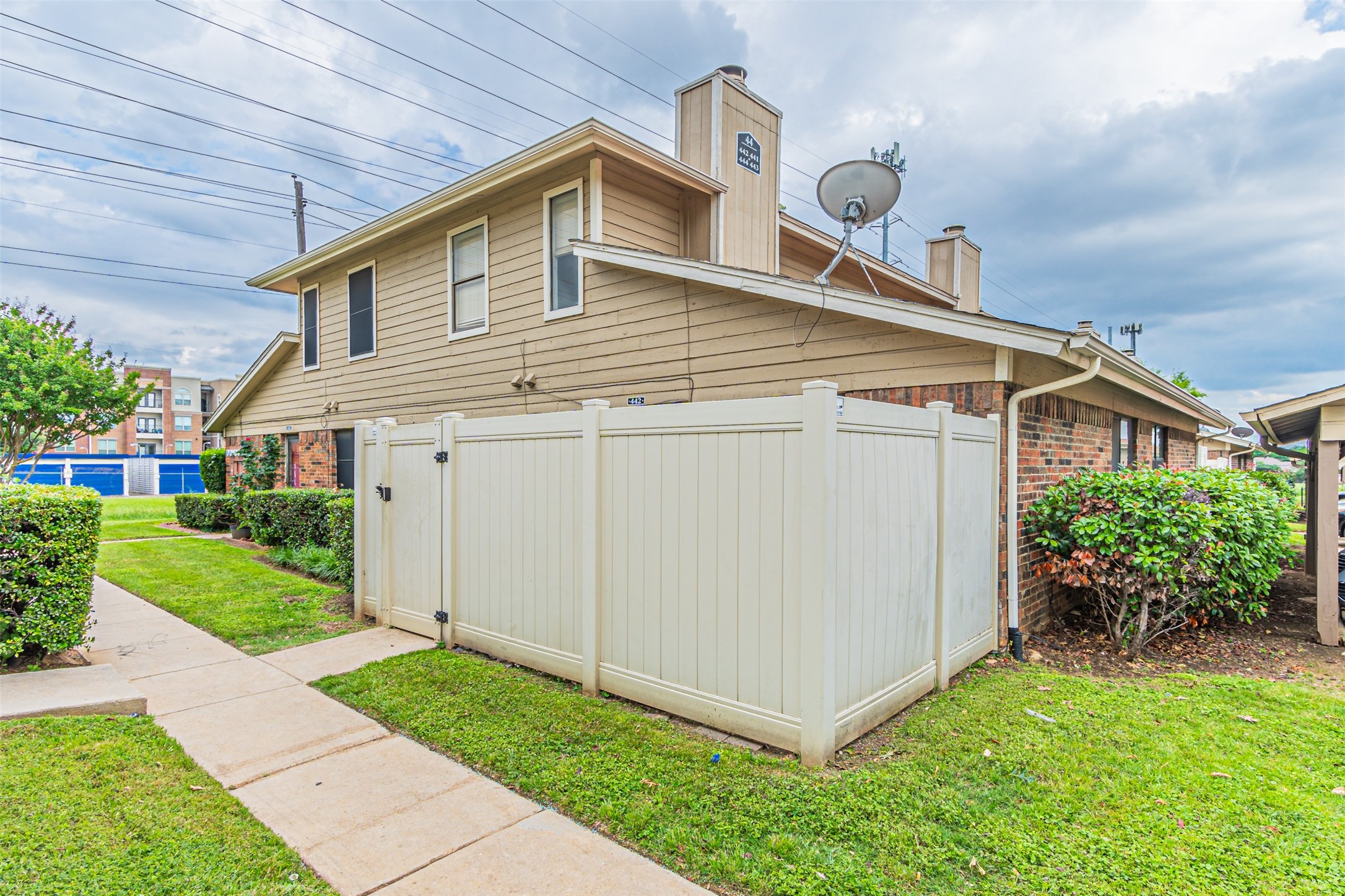 2240 Tarpley Road 442