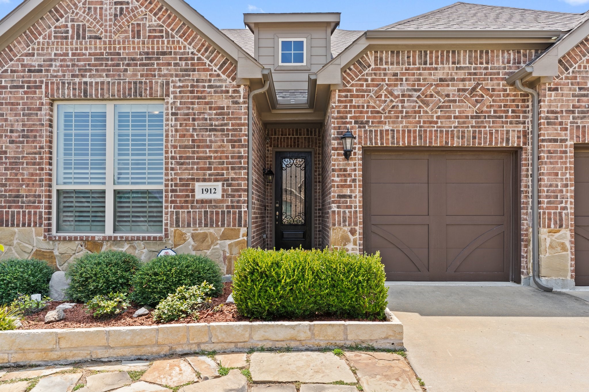 1912 Brown Stone Drive