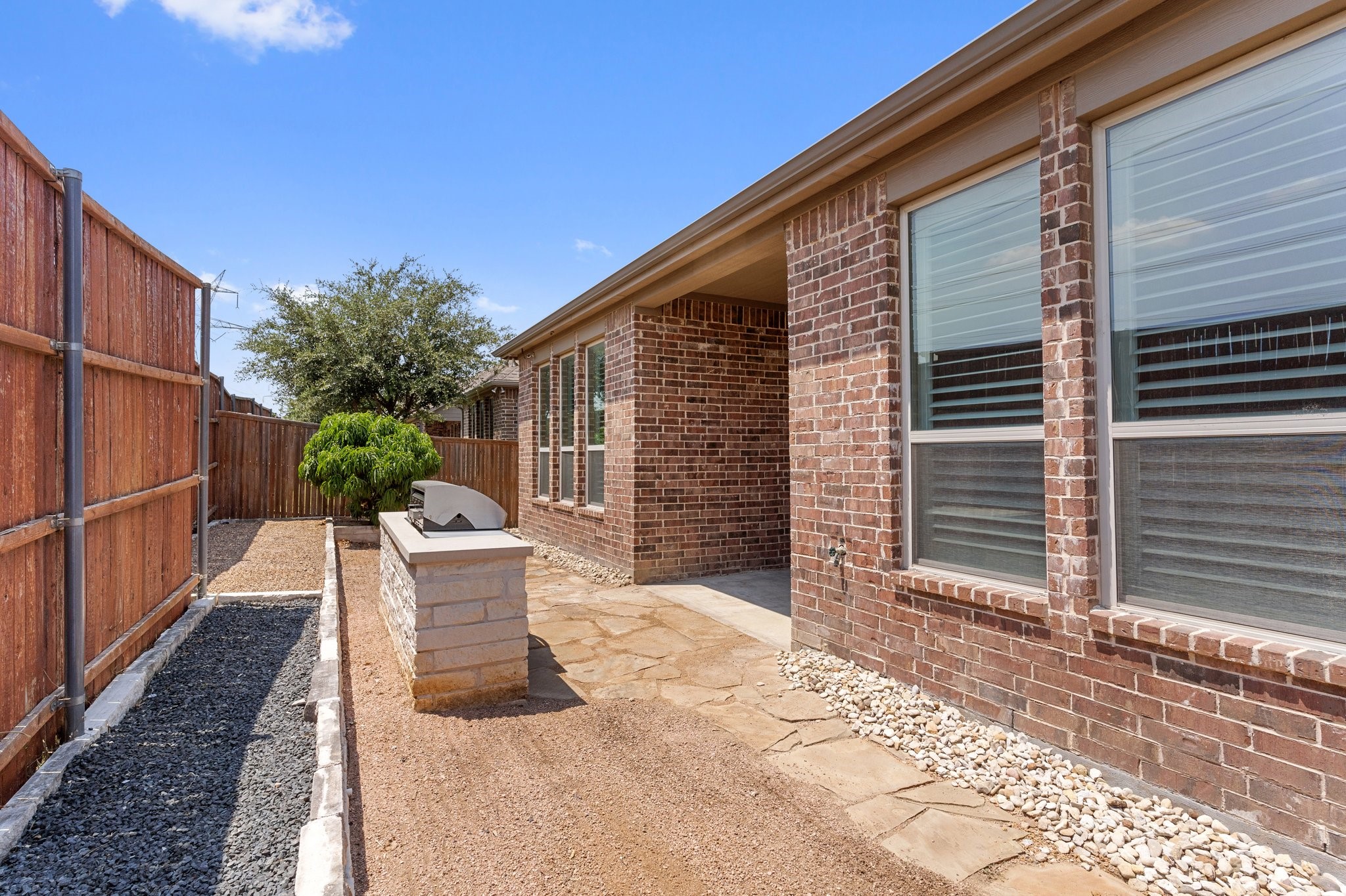 1912 Brown Stone Drive