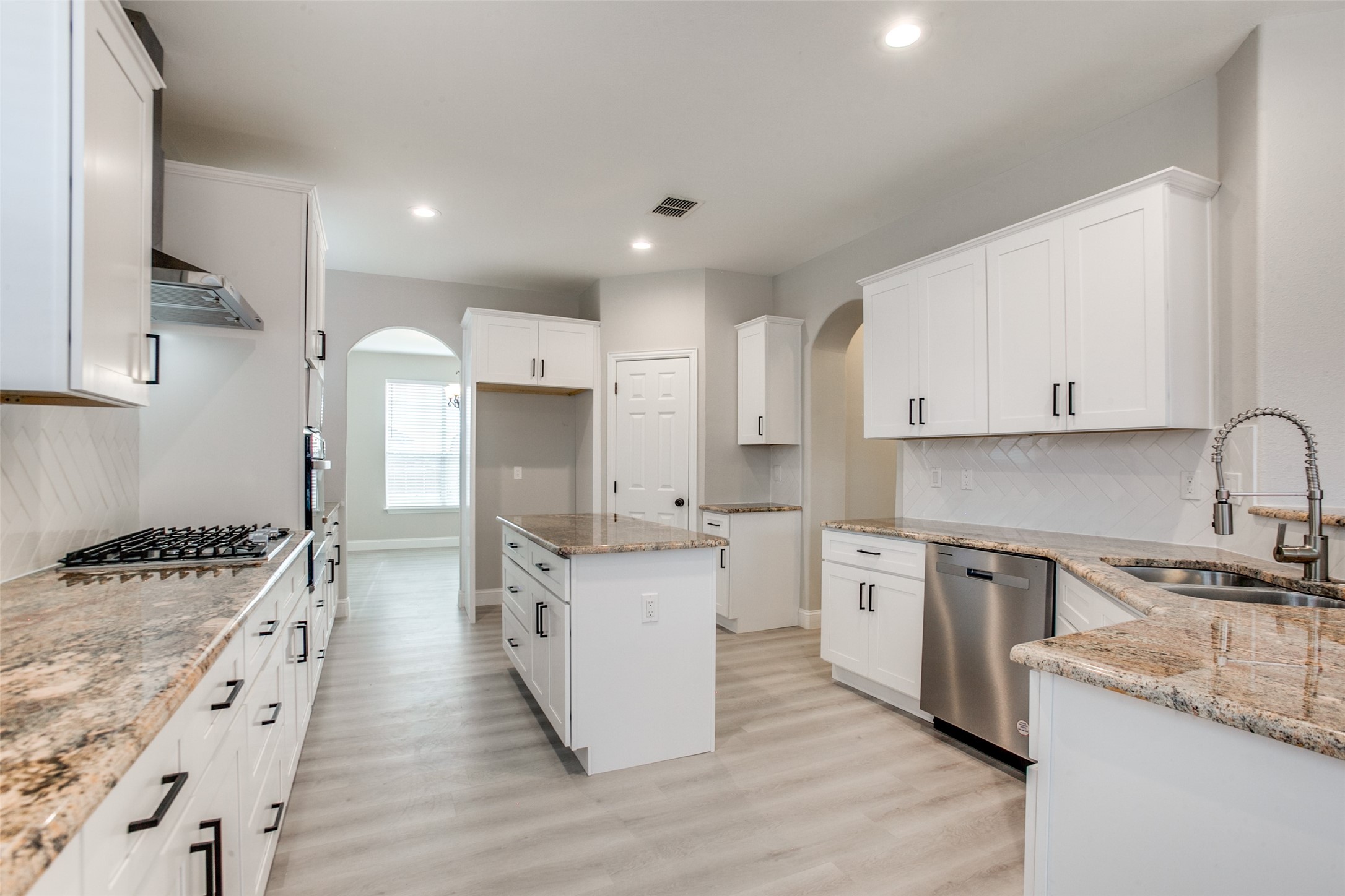 1701 Shadow Brook Trail